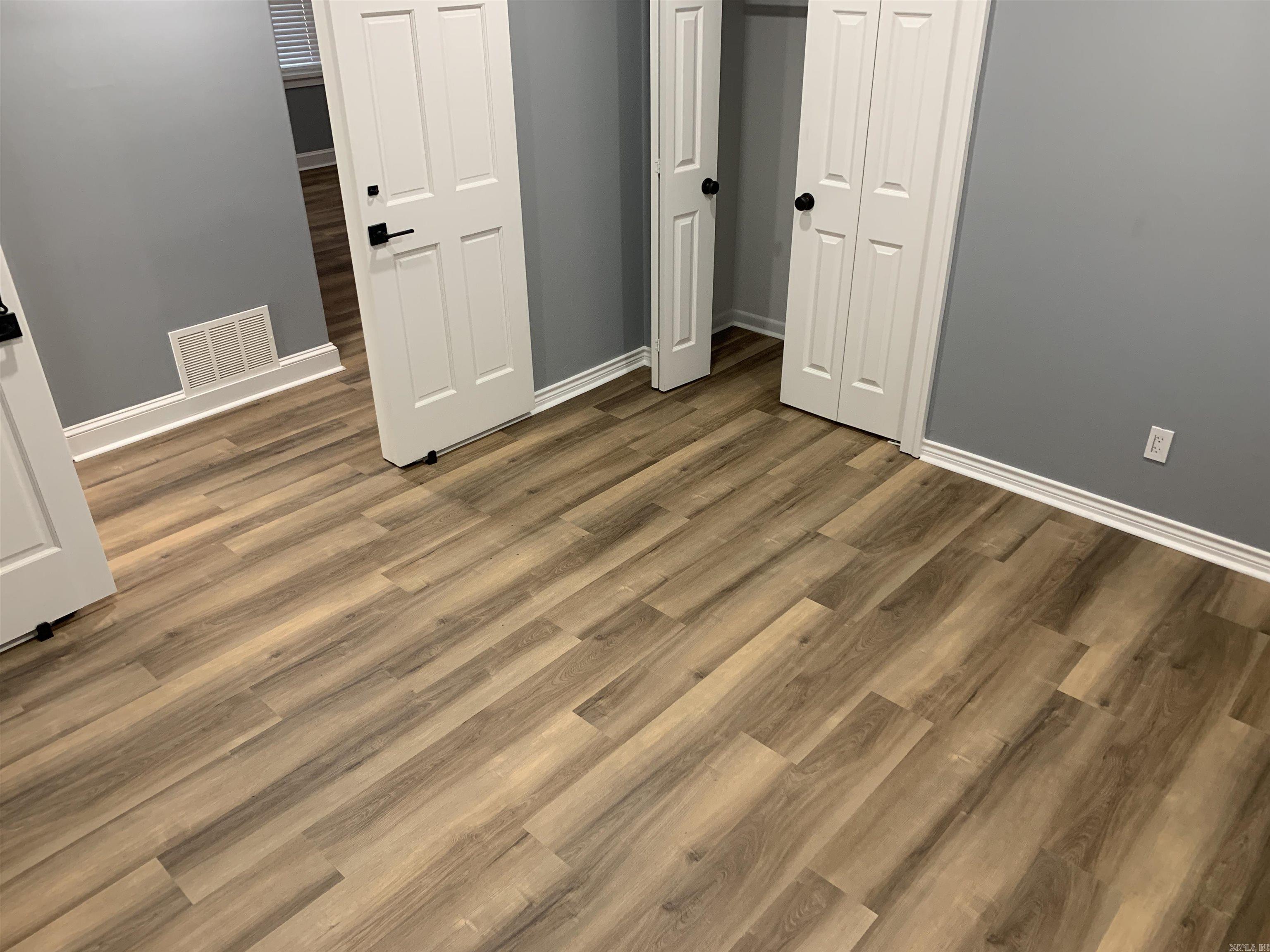 WALNUT VALLEY - Residential