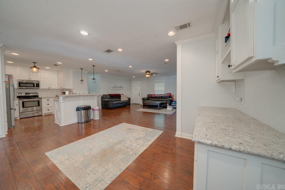 SIMMONS PLACE - Residential