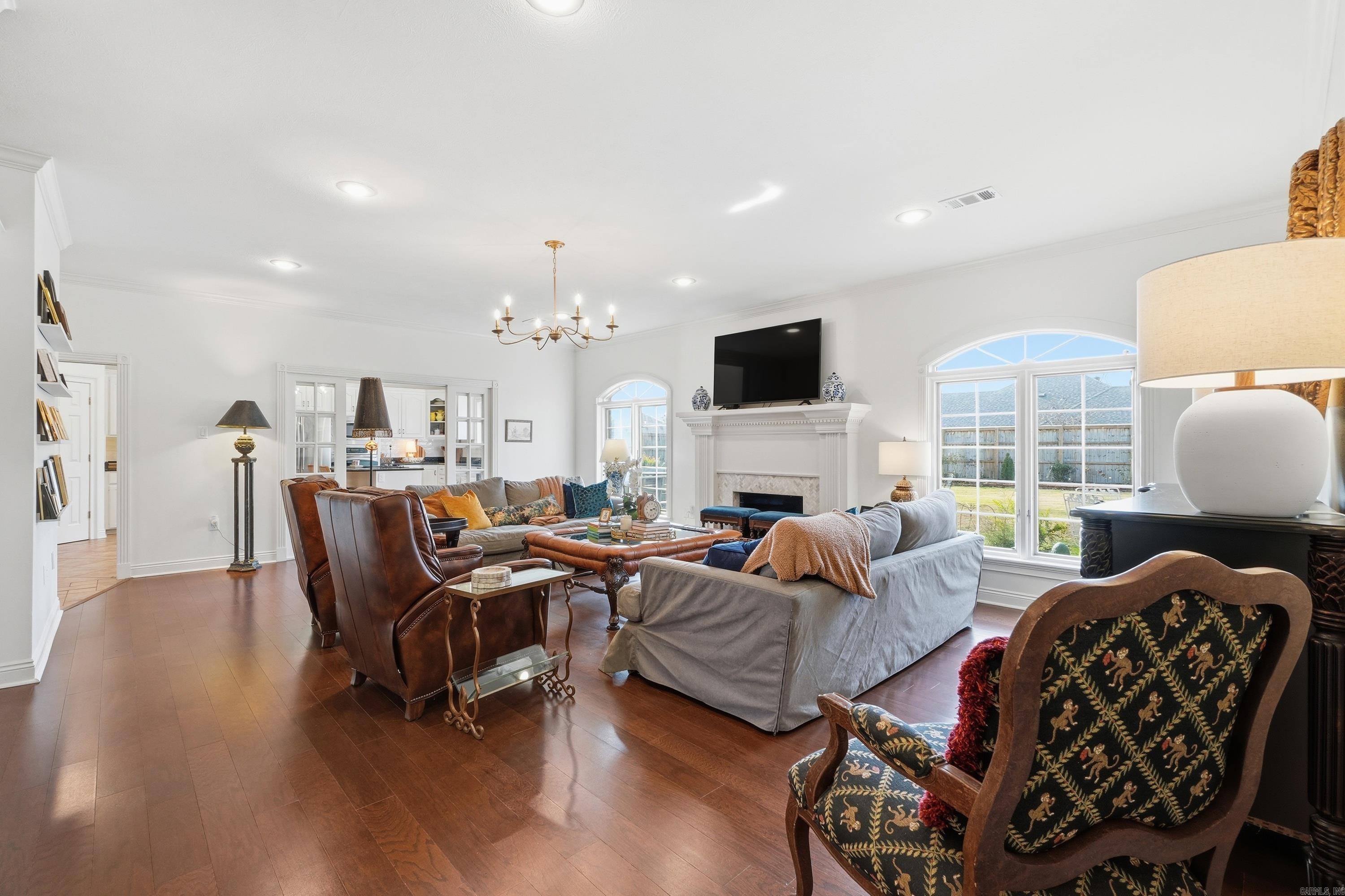 Royal Oaks - Residential