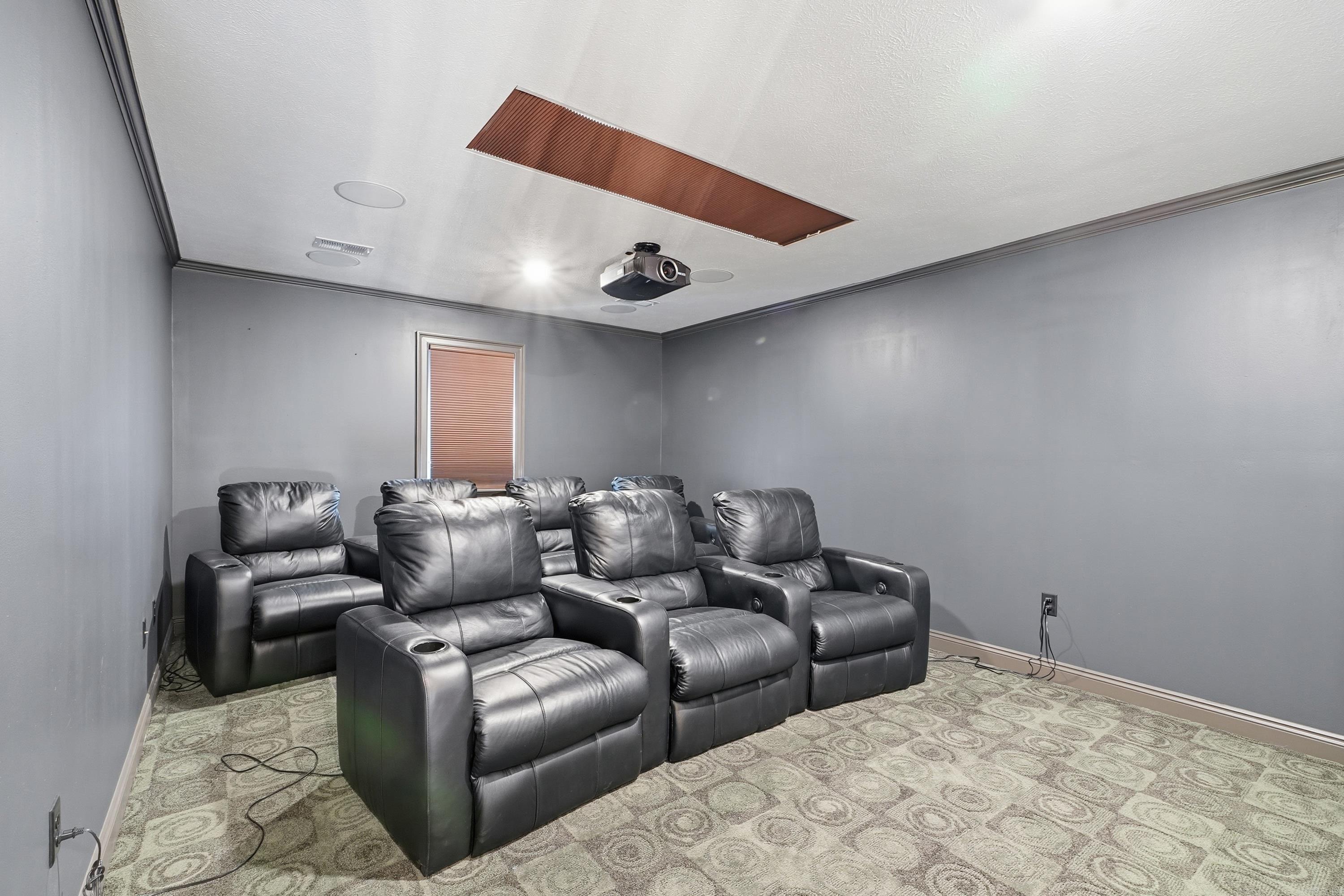 Royal Oaks - Residential