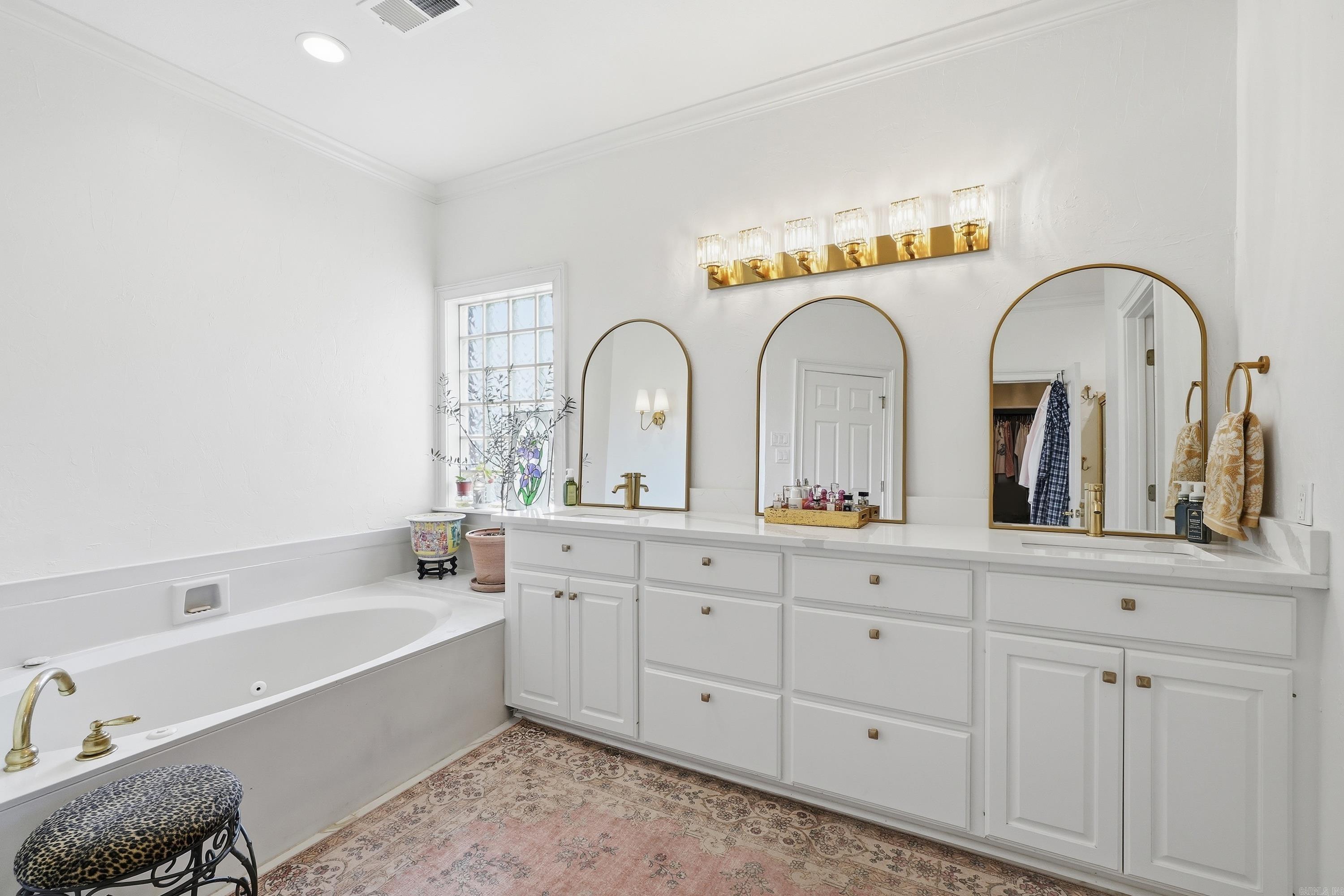 Royal Oaks - Residential