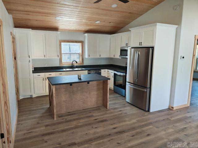 WHITEWATER ESTATES - Residential