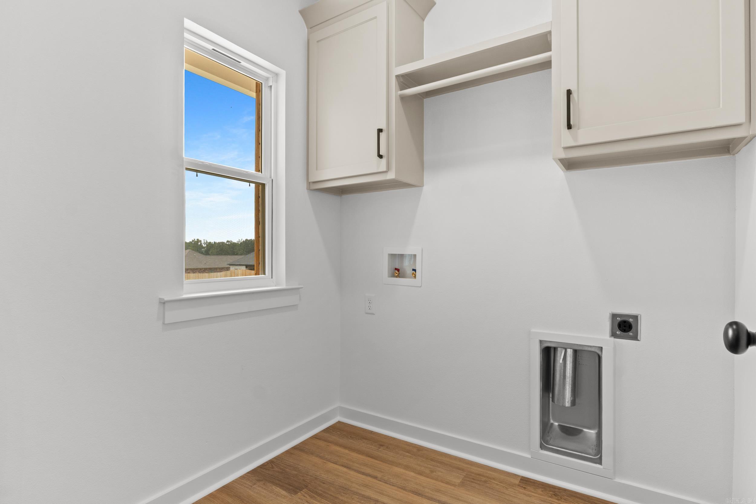 LEWIS COVE - Residential