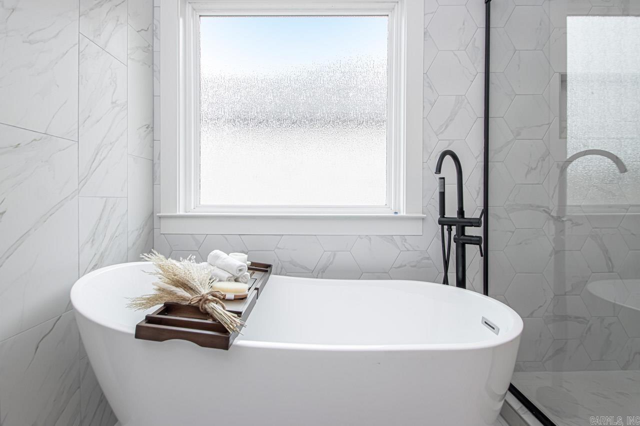 MILLERS GLENN - Residential