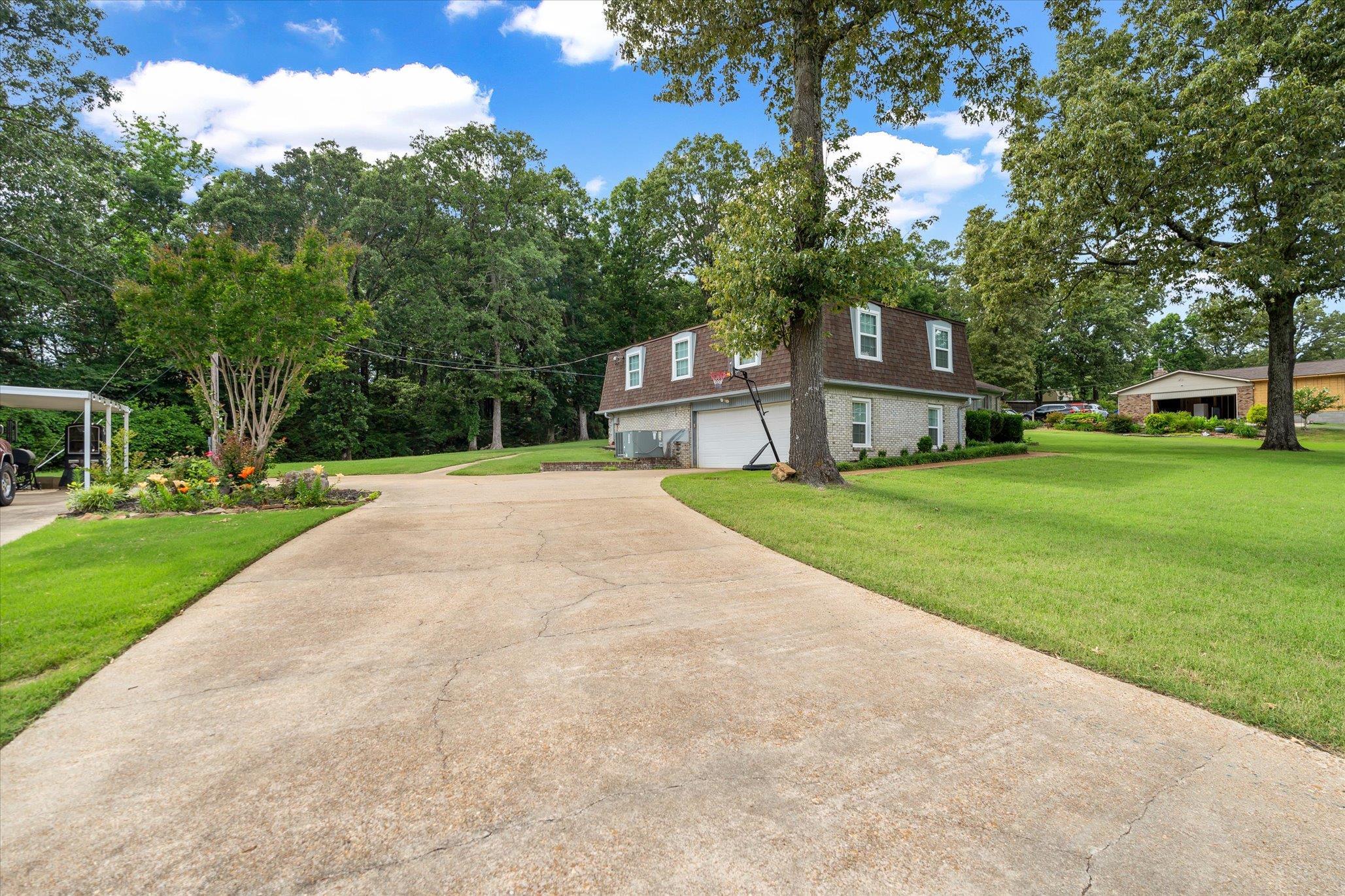 OAK PARK SUBD. - Residential