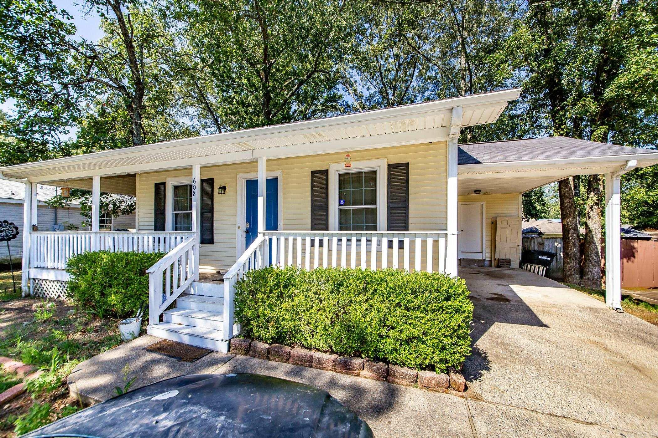 Cute & Cozy in the Heart of Sherwood! This charming 2-bedroom, 2-bathroom home offers 1,008 sq ft of comfortable living space and is perfectly located in the heart of Sherwood, AR. Step inside to find a home thatās been well-maintained, clean, and move-in ready, with a warm and inviting feel throughout. Enjoy the convenience of a covered carport, a low-maintenance yard, and a layout that makes the most of its spaceāperfect for first-time buyers, downsizers, or anyone looking for a cozy place to call home. With its prime location near shopping, dining, and schools, this home offers both comfort and convenience. Donāt miss your chance to own this Sherwood gem!