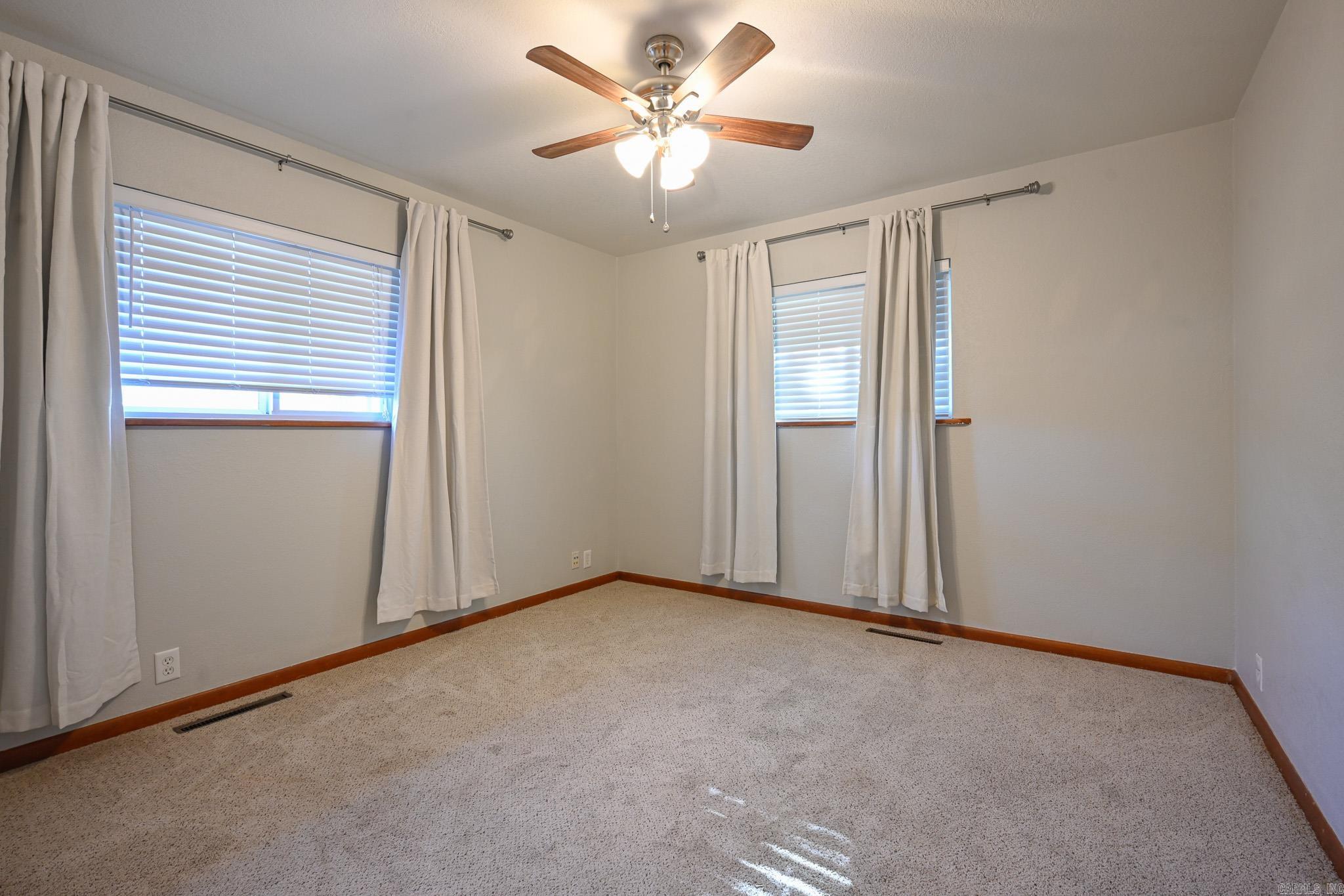 Mena Original - Residential