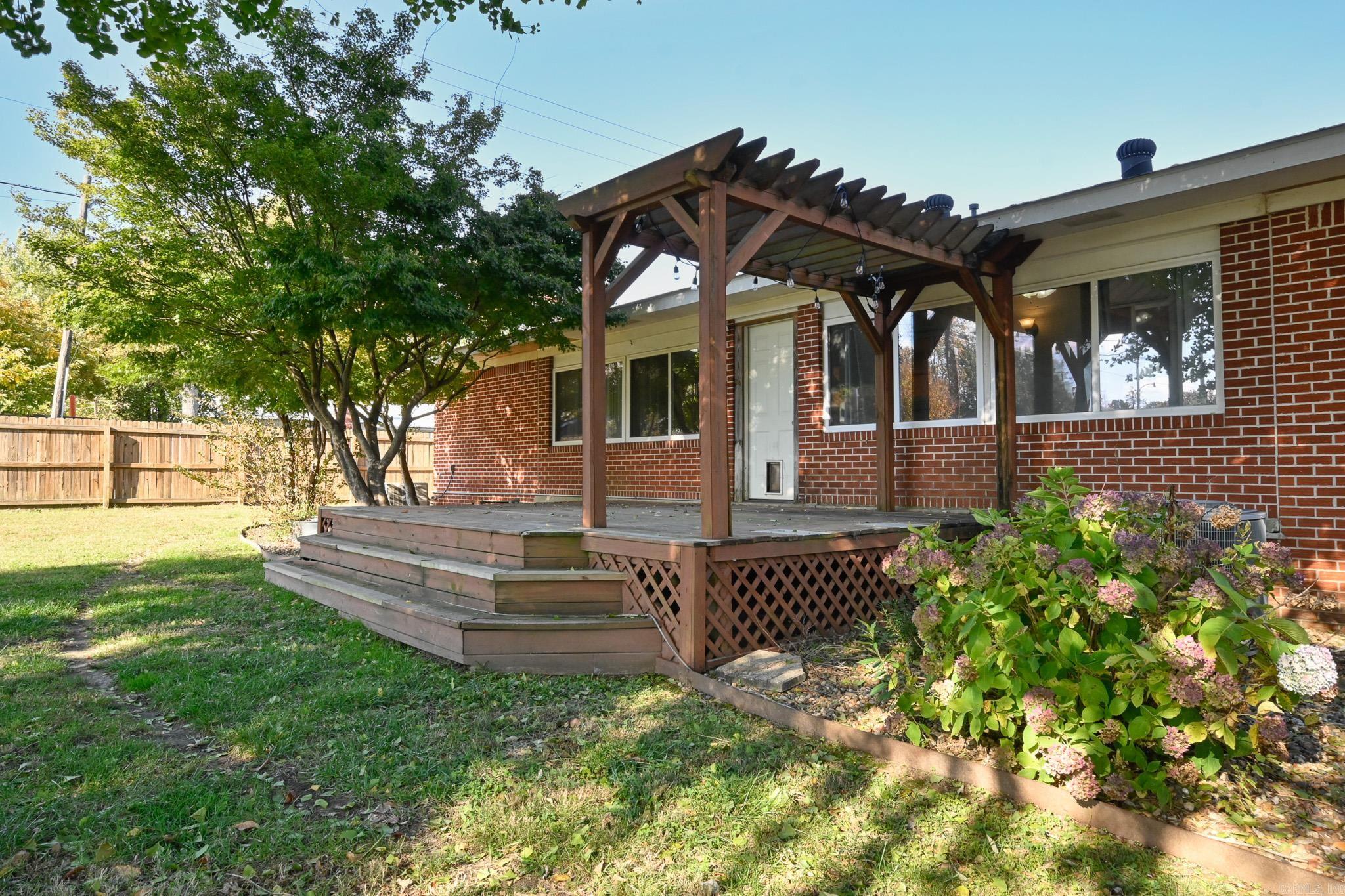 Mena Original - Residential