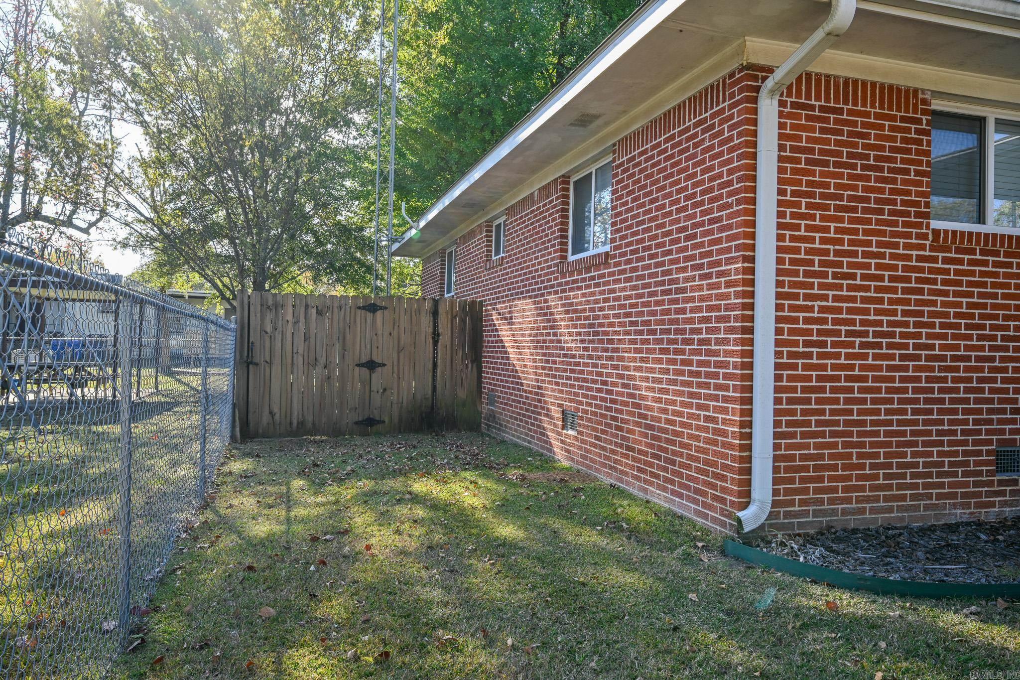 Mena Original - Residential