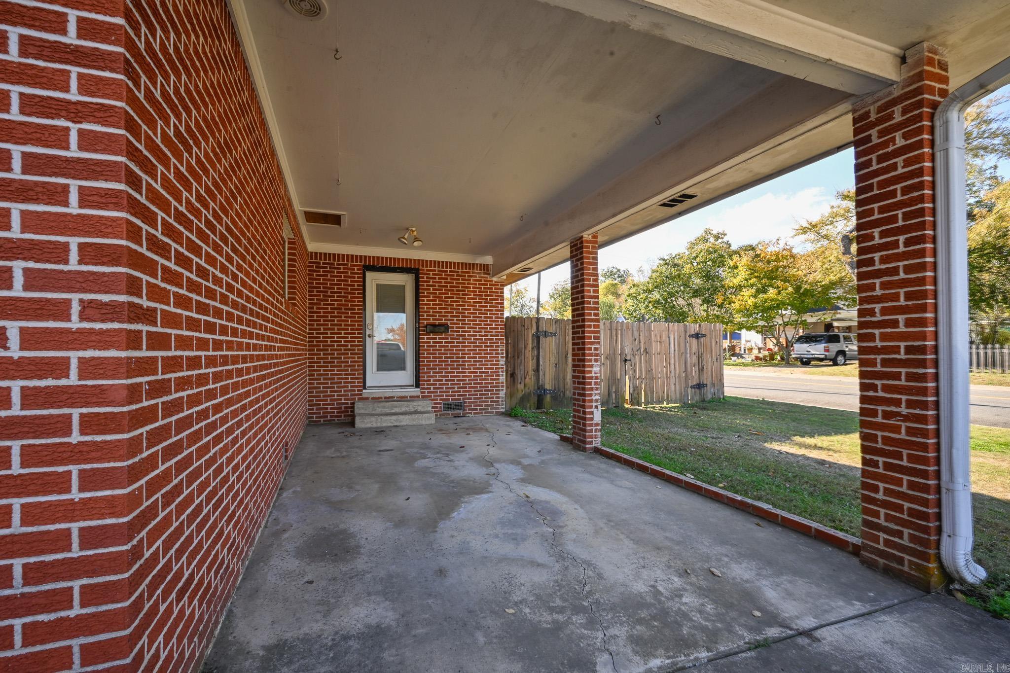 Mena Original - Residential