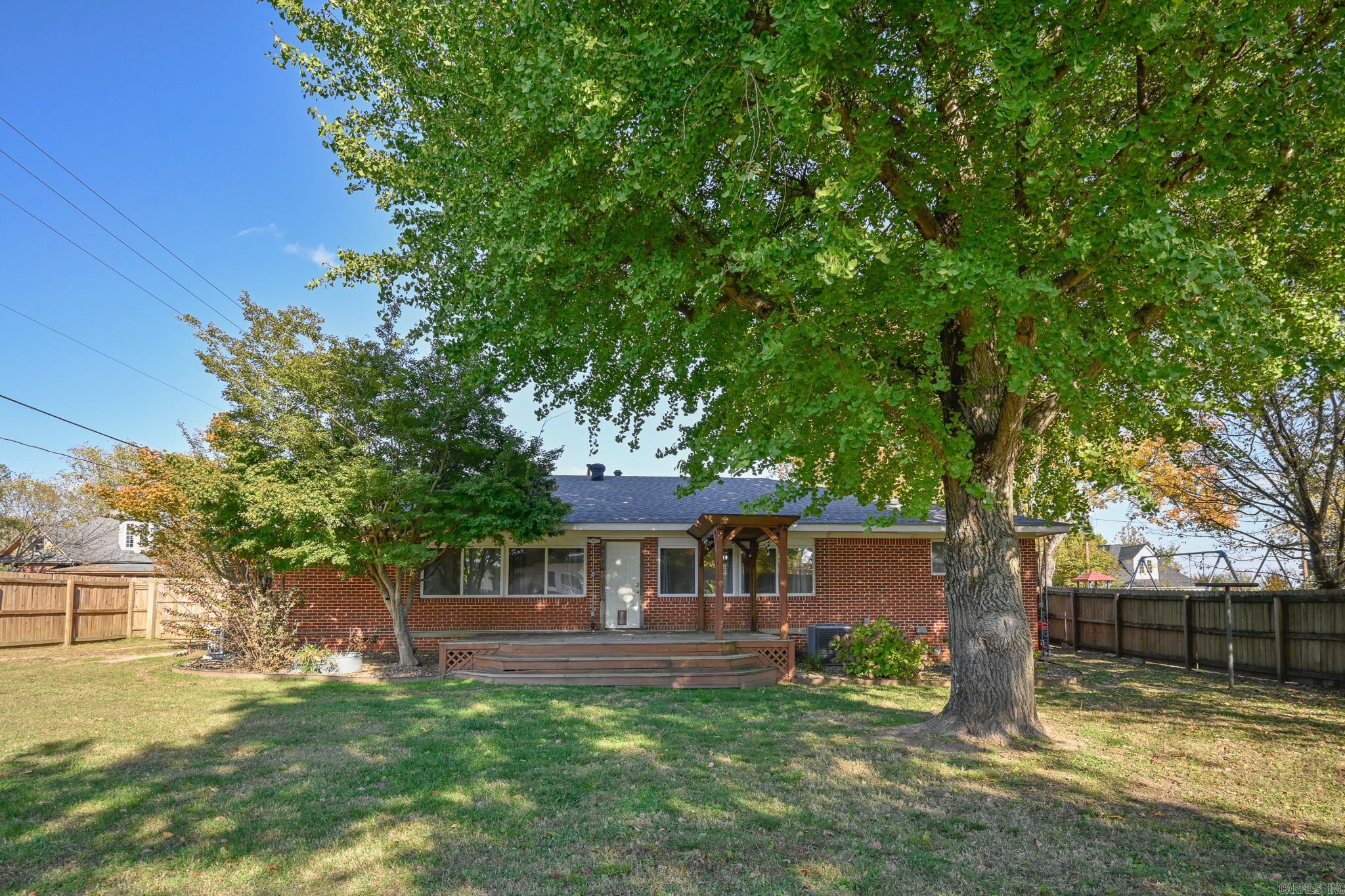 Mena Original - Residential