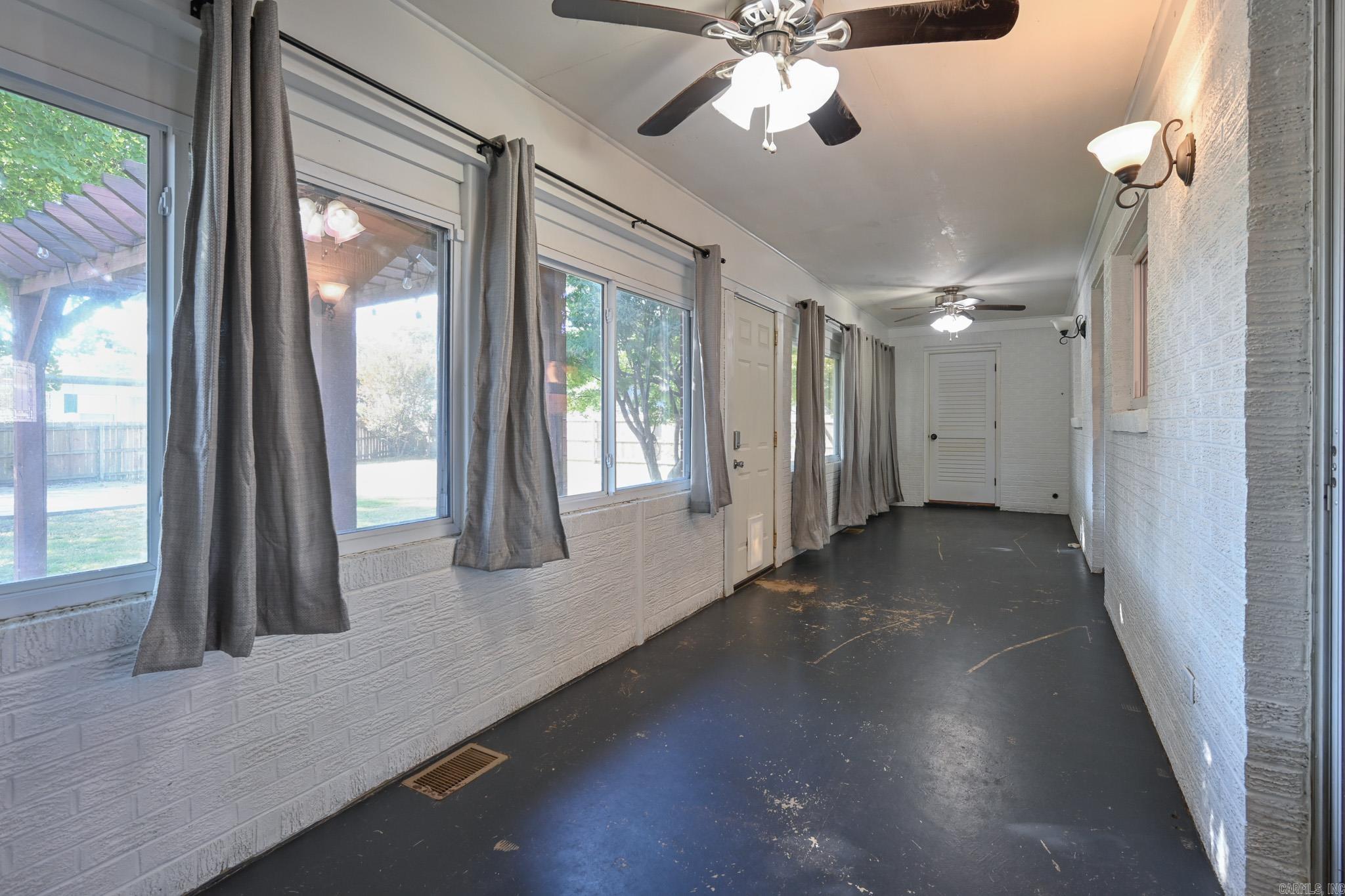 Mena Original - Residential