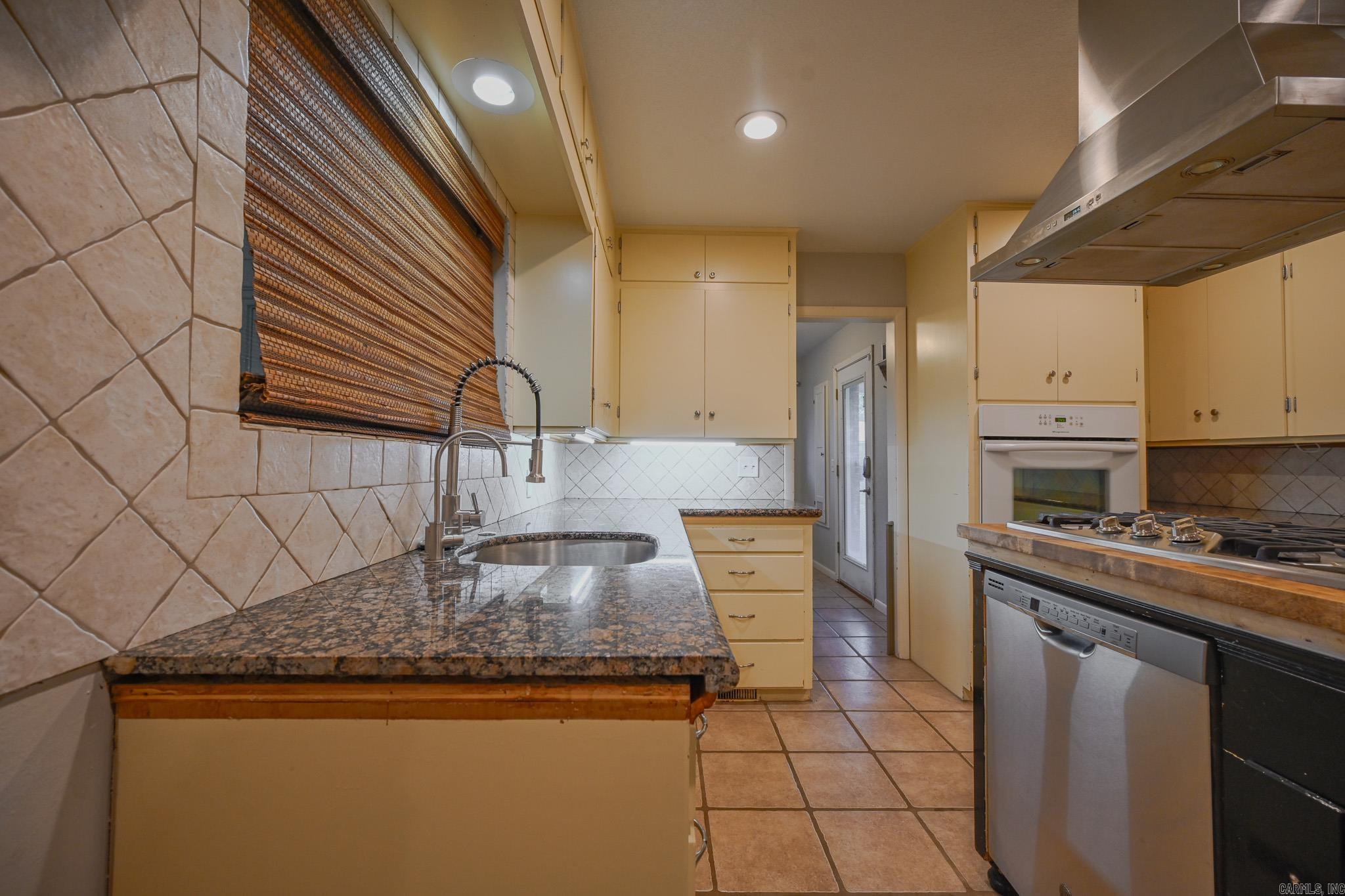 Mena Original - Residential