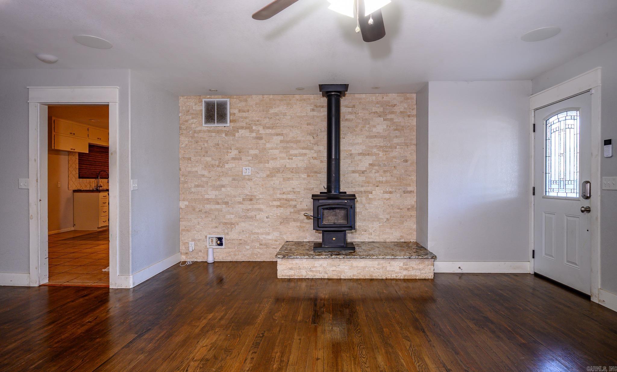 Mena Original - Residential