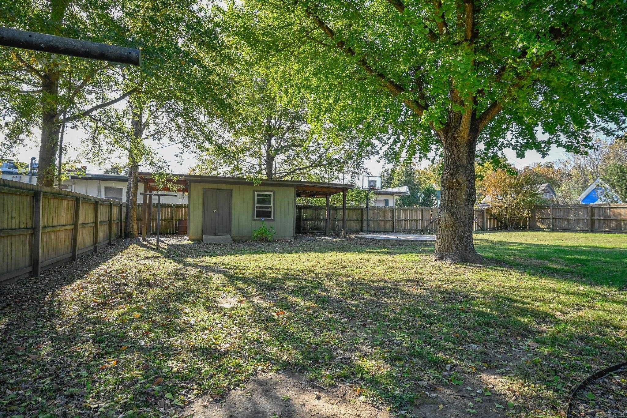 Mena Original - Residential