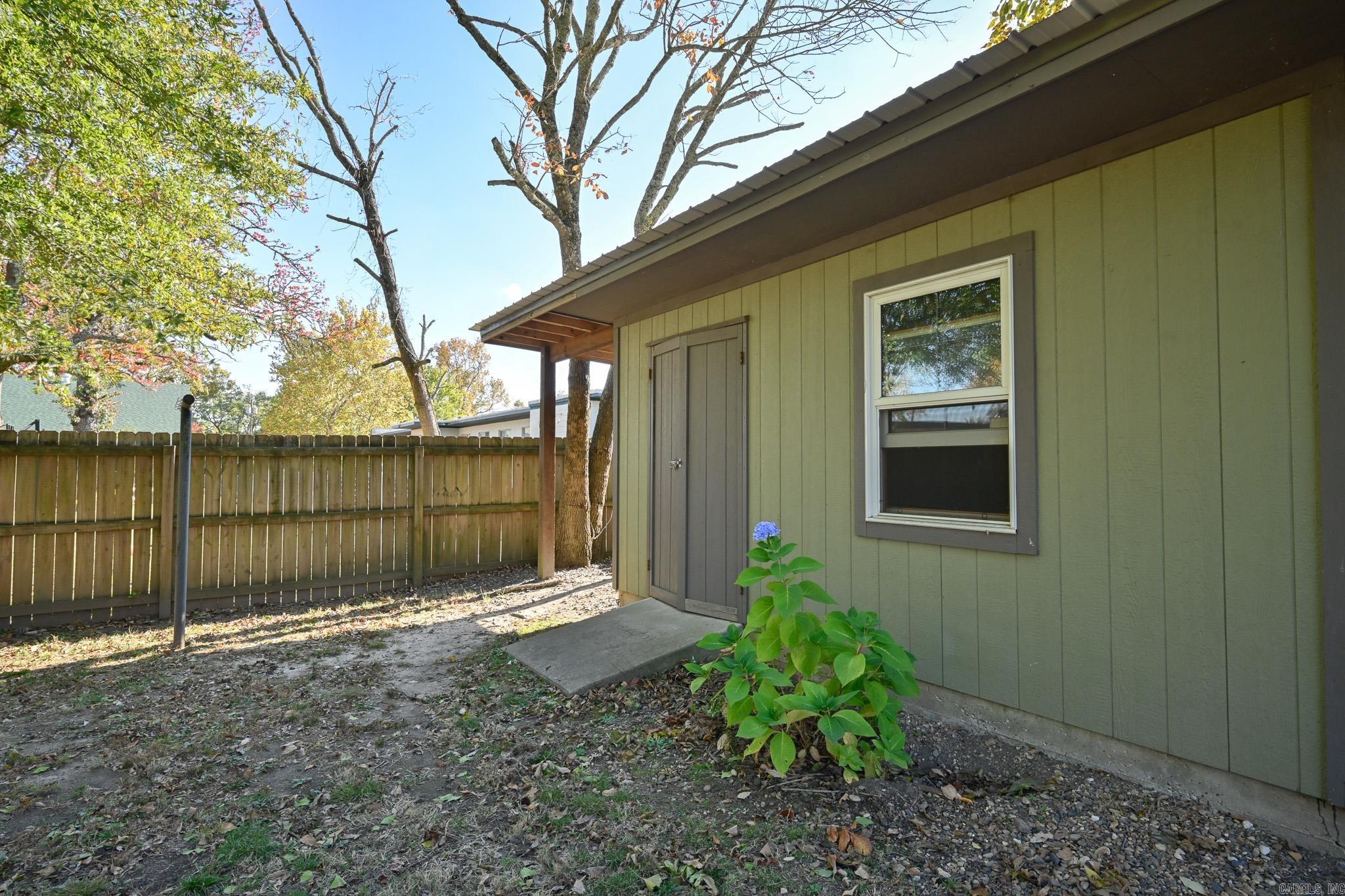 Mena Original - Residential