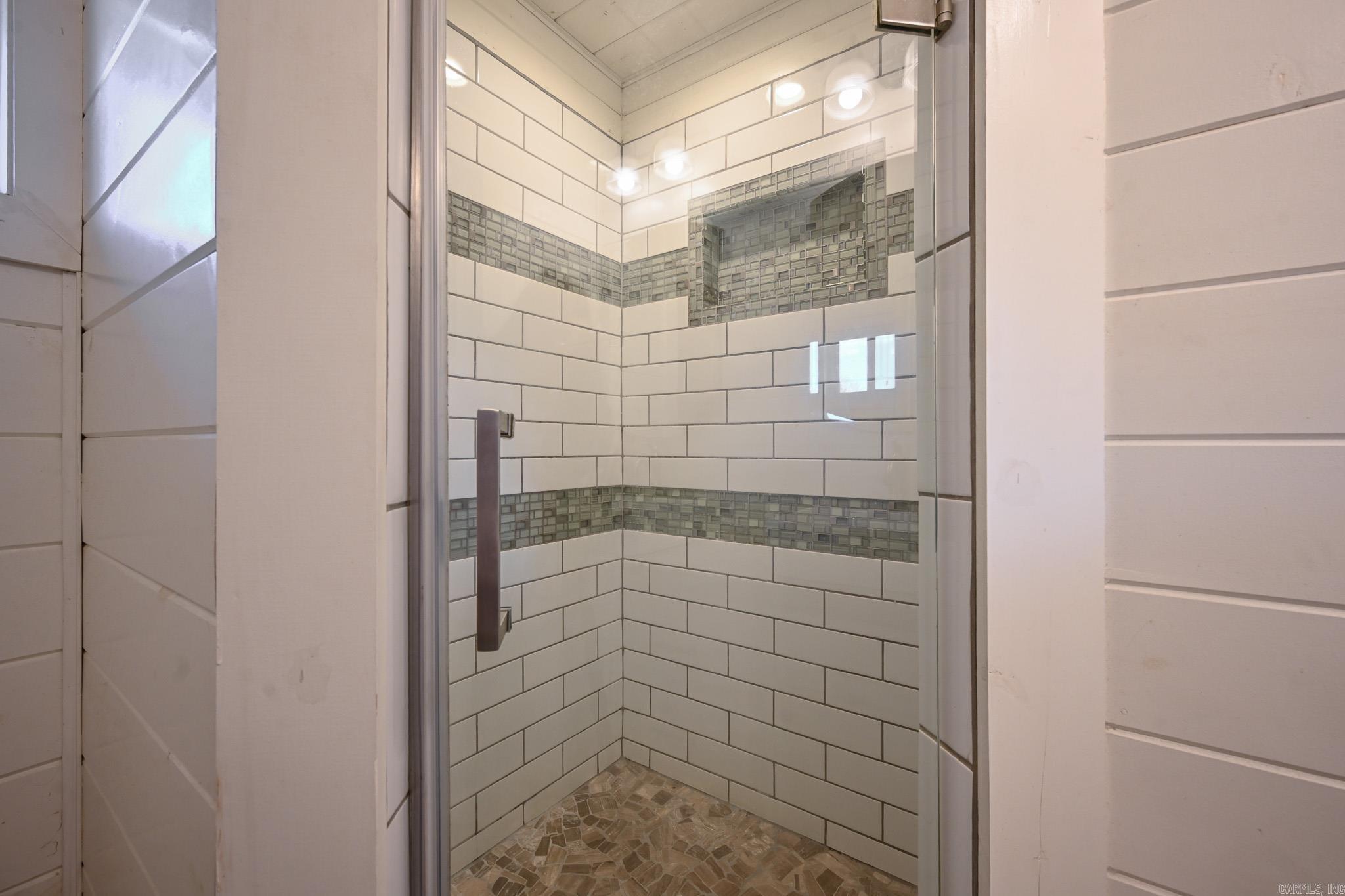 Mena Original - Residential