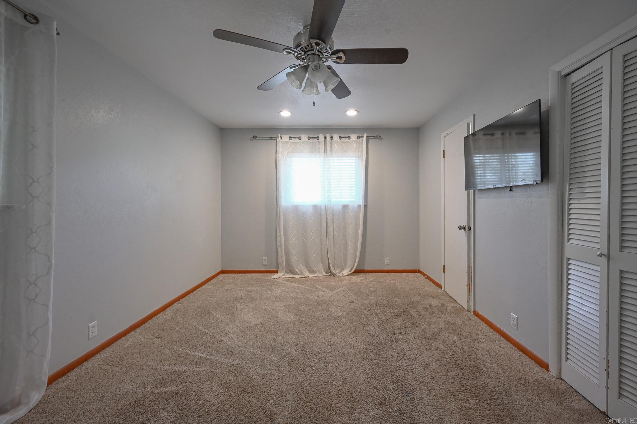 Mena Original - Residential