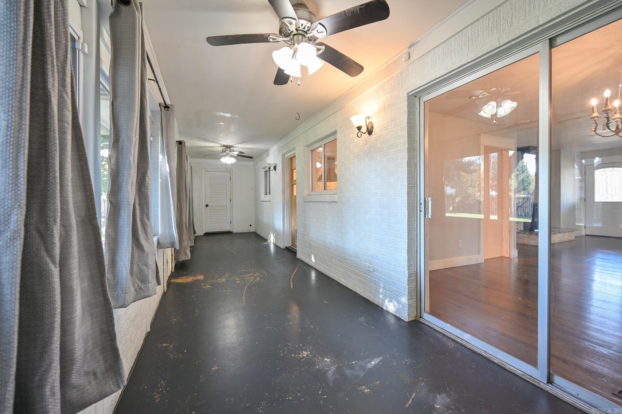 Mena Original - Residential