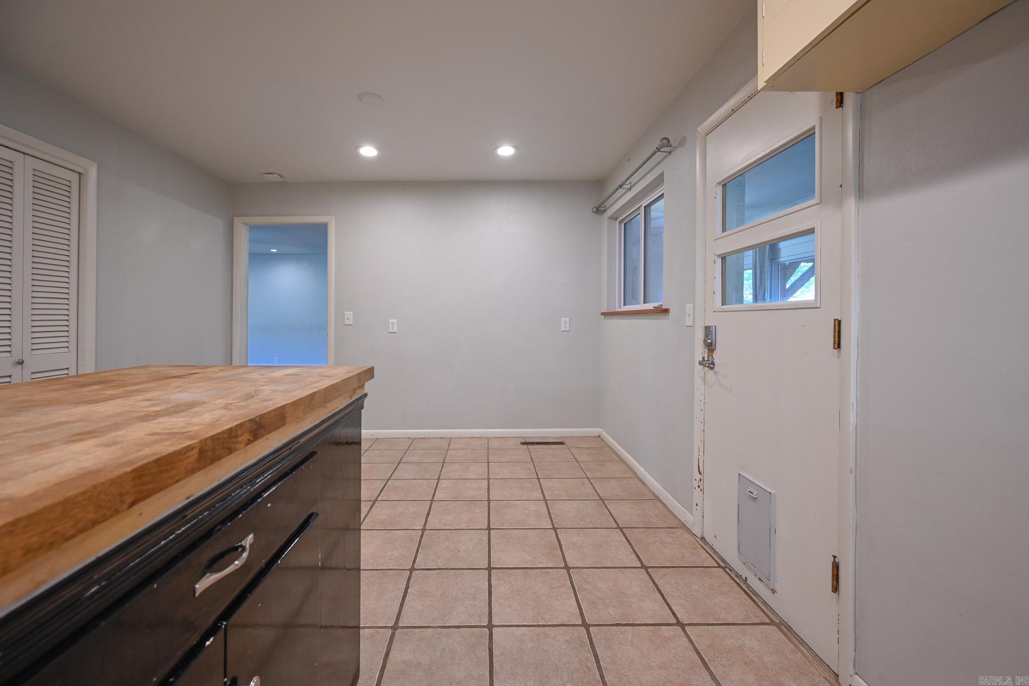 Mena Original - Residential