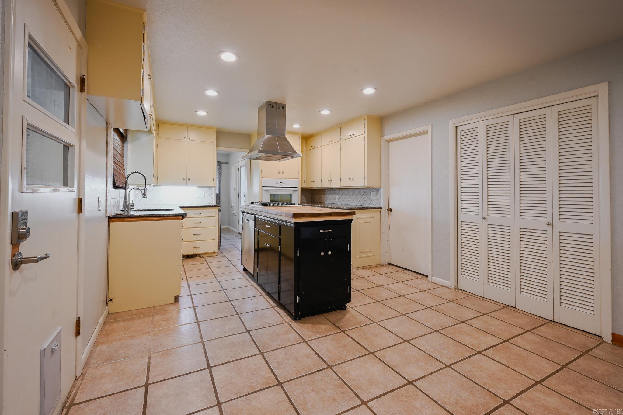 Mena Original - Residential