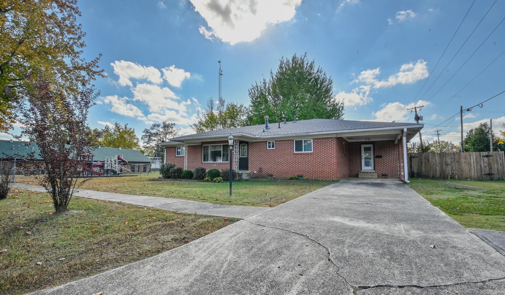 Mena Original - Residential