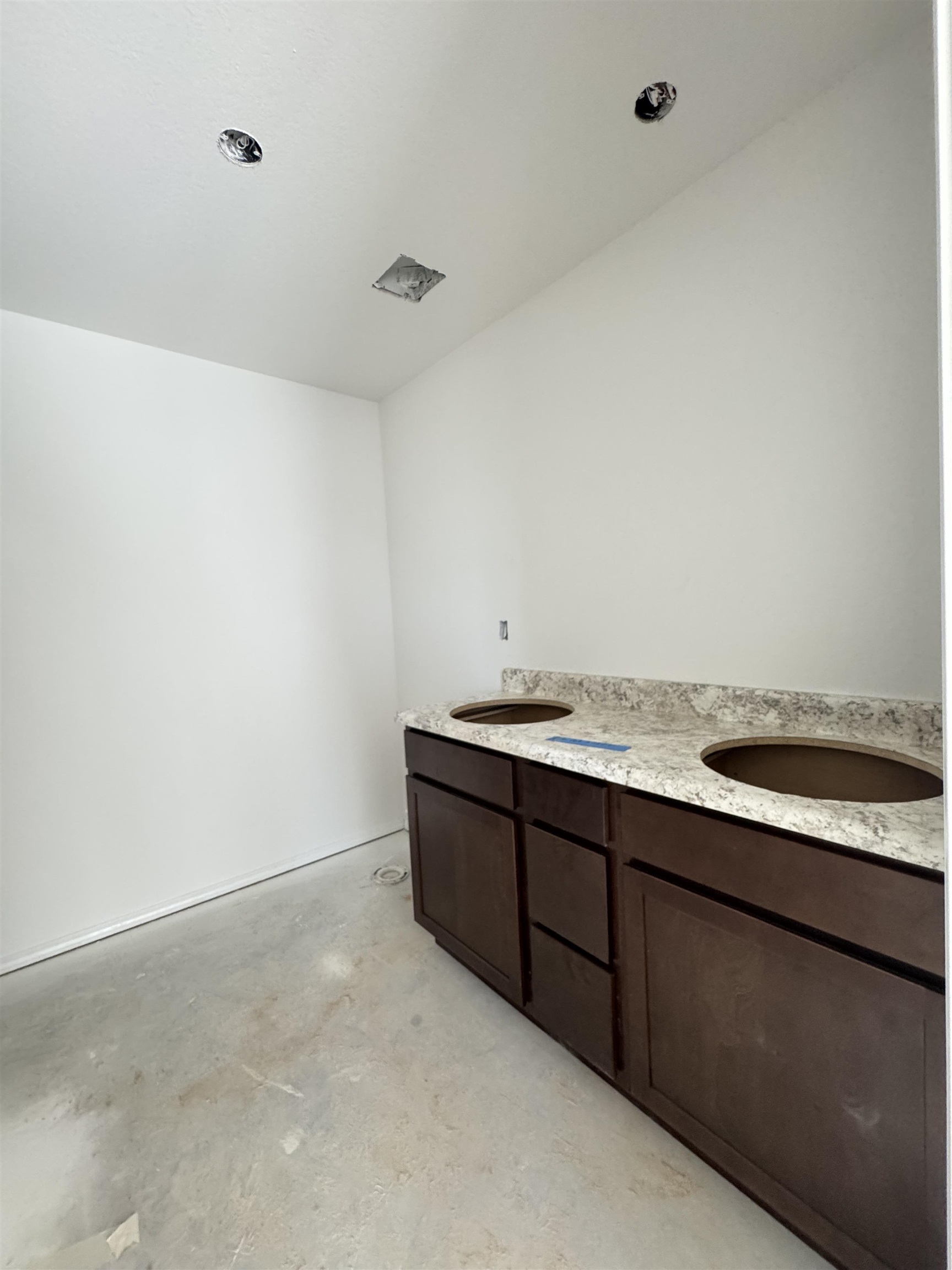 THE MEADOWS - Residential