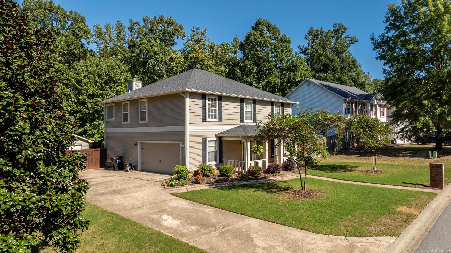 RIVER OAKS - Residential