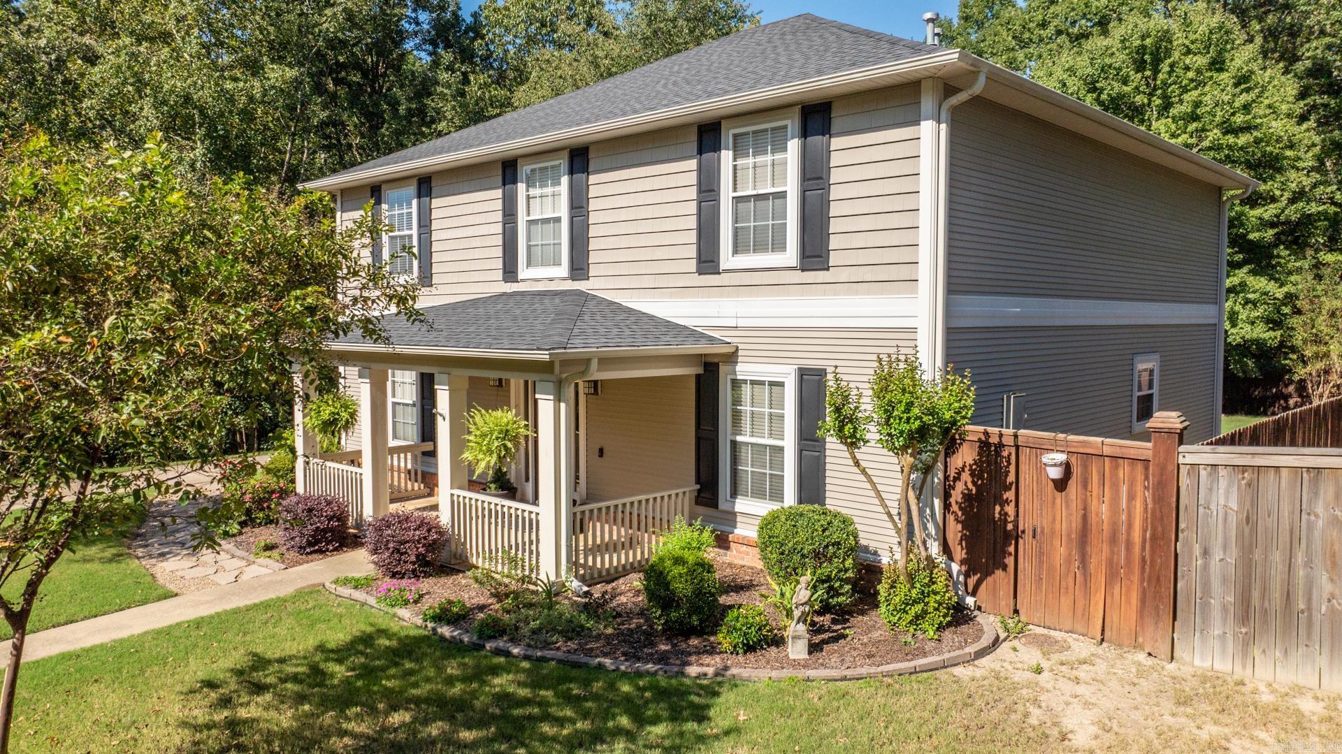 RIVER OAKS - Residential