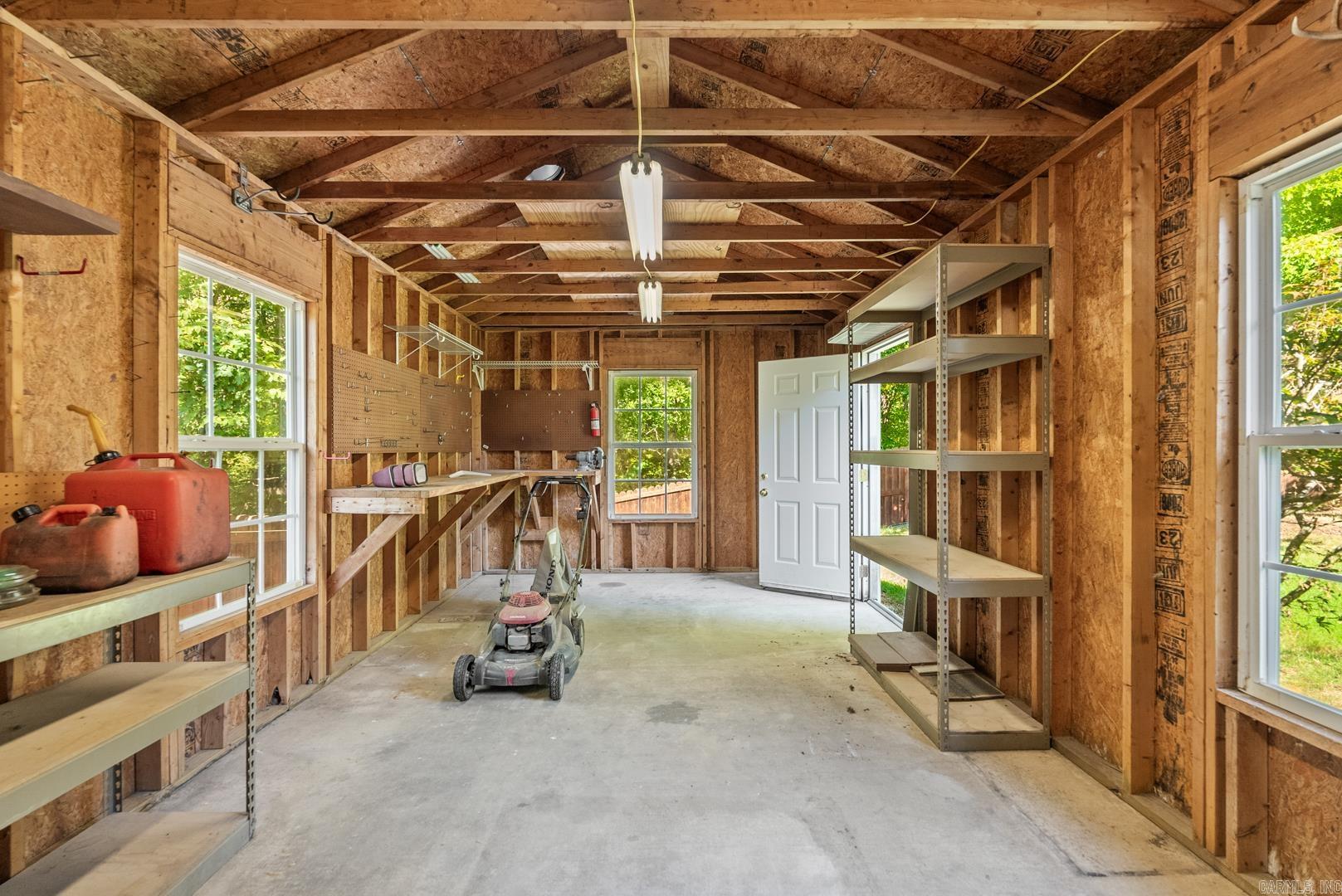RIVER OAKS - Residential