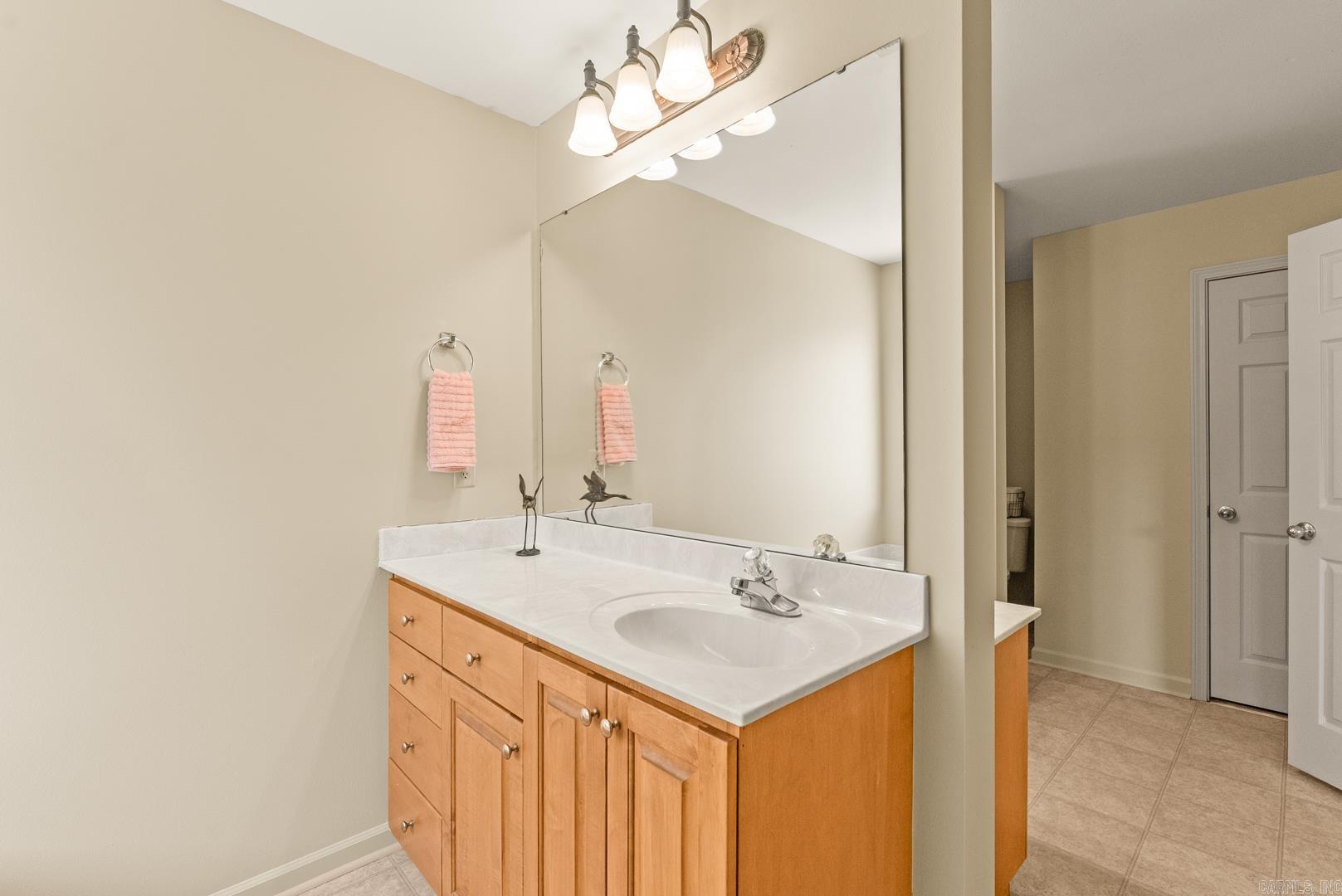 RIVER OAKS - Residential
