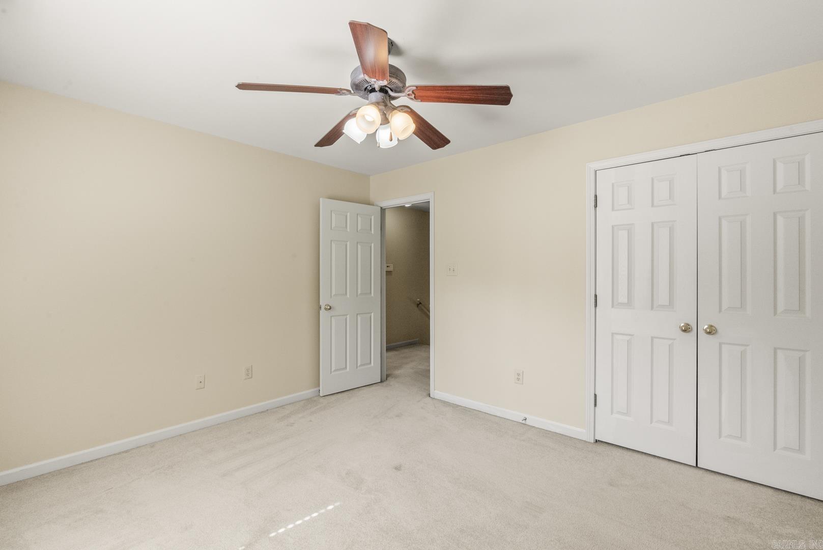 RIVER OAKS - Residential