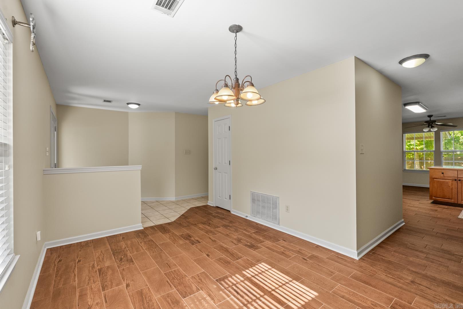 RIVER OAKS - Residential
