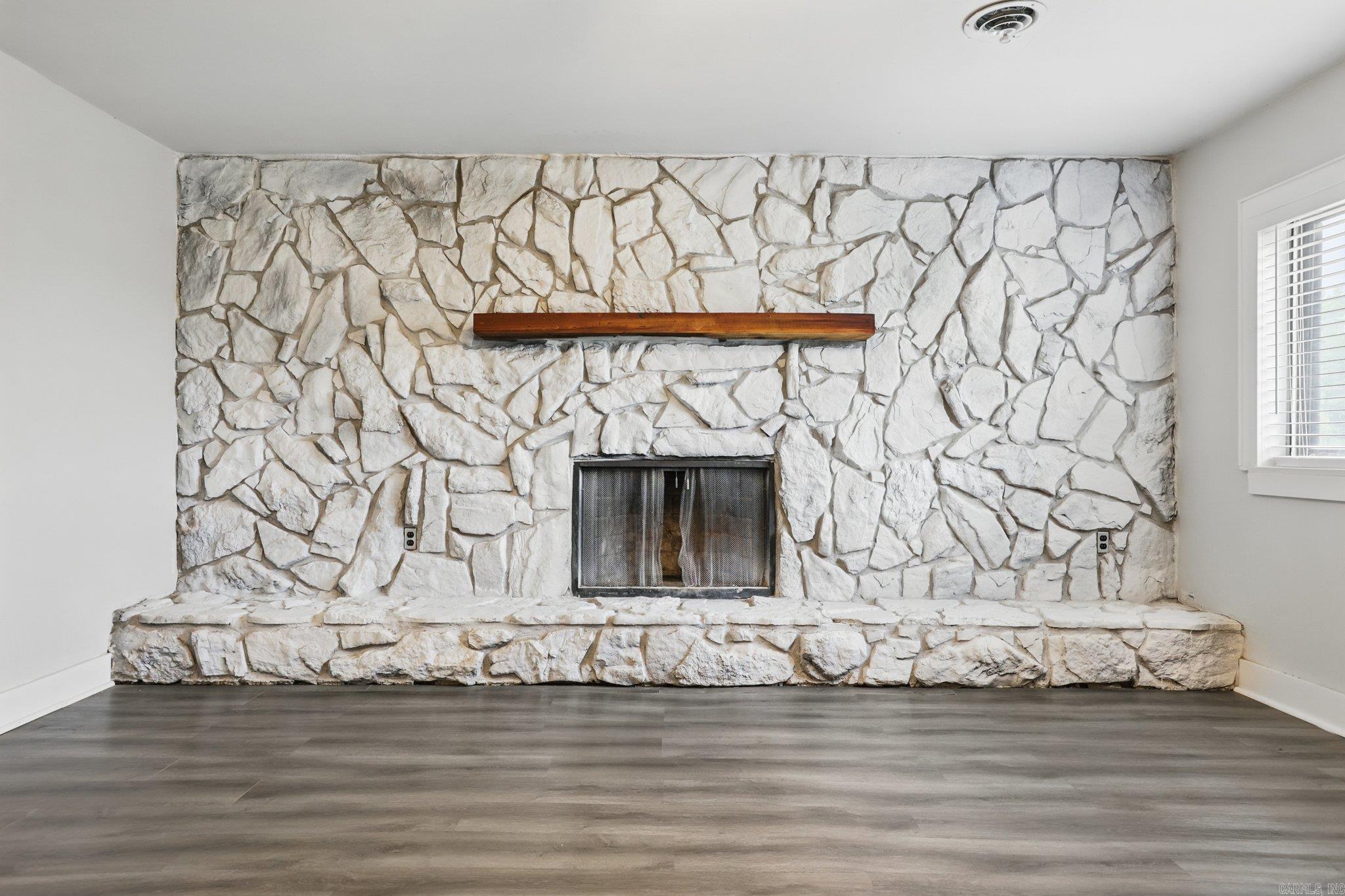 Barrow John 2L - Residential Lease