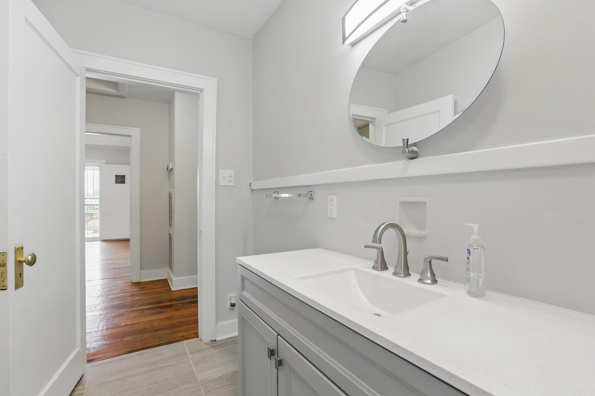 Barrow John 2L - Residential Lease