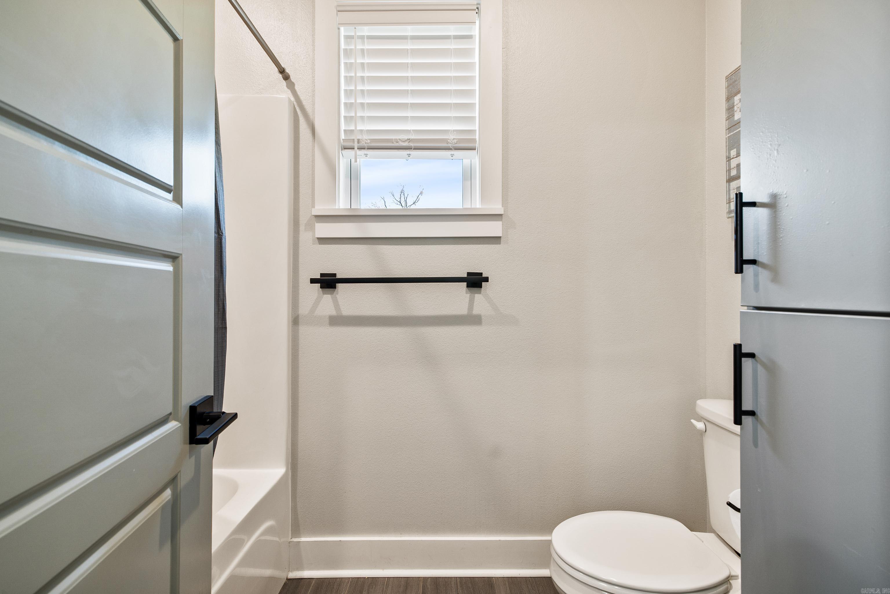 CREEKSIDE - Residential