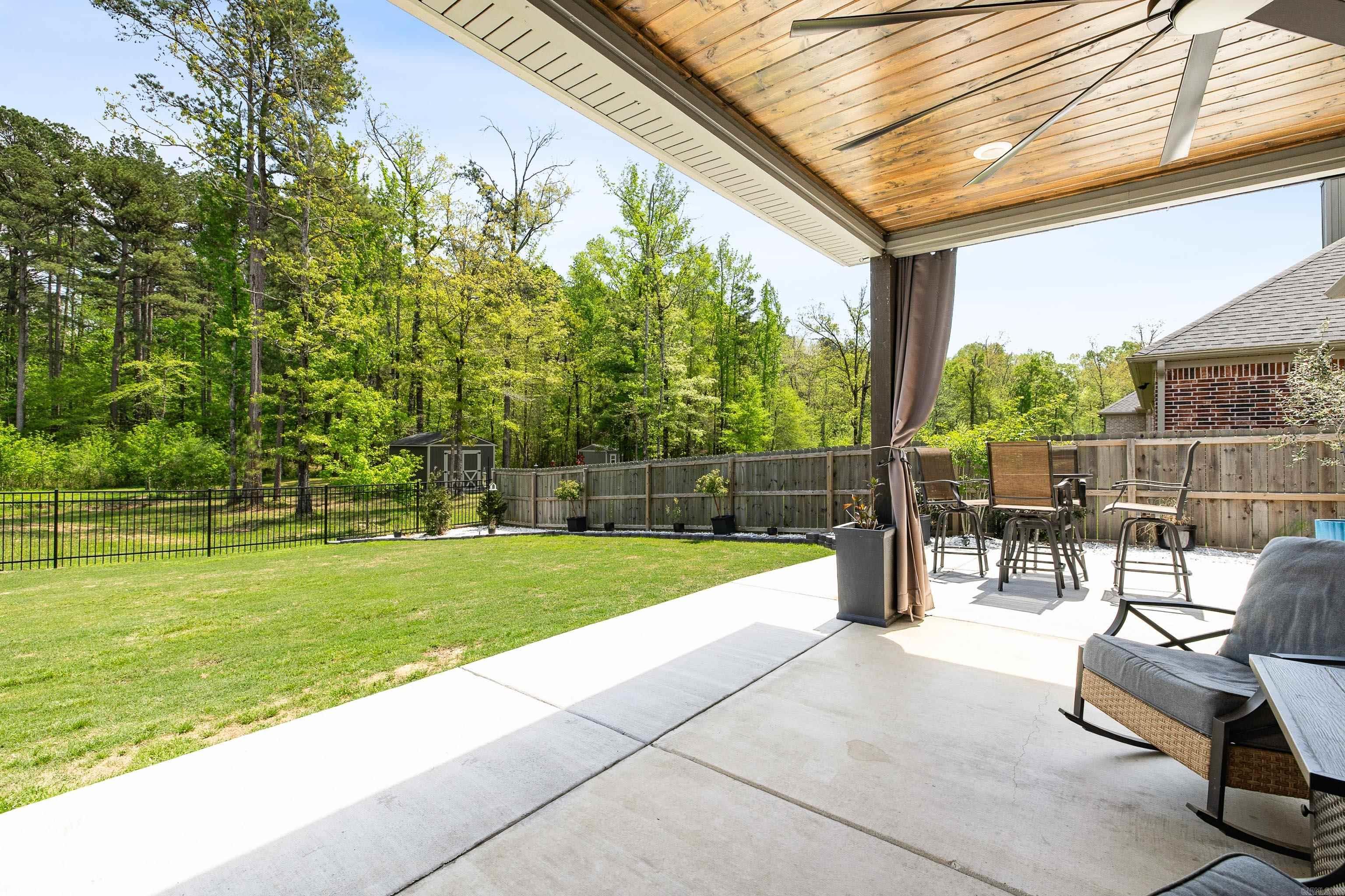 CREEKSIDE - Residential