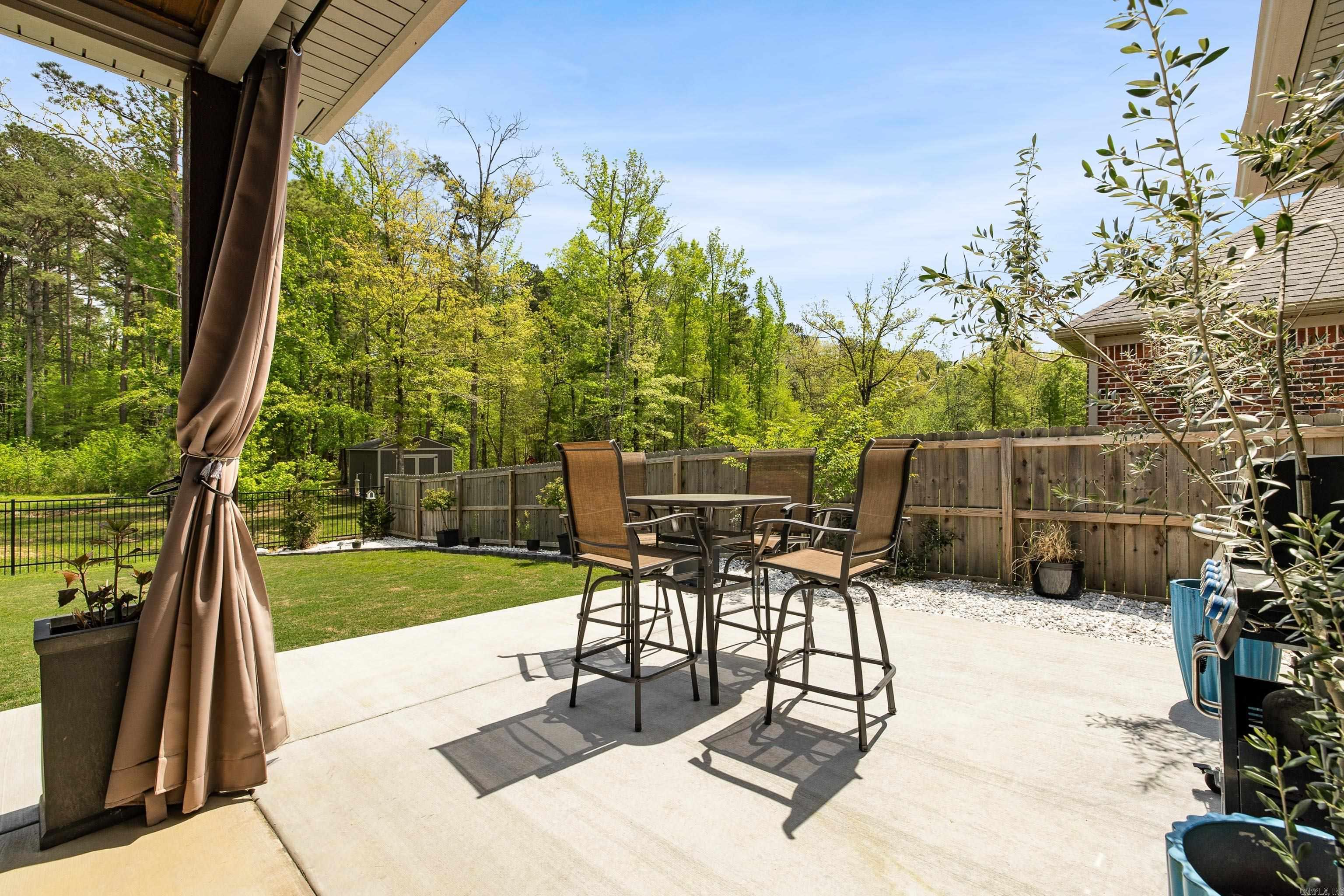 CREEKSIDE - Residential