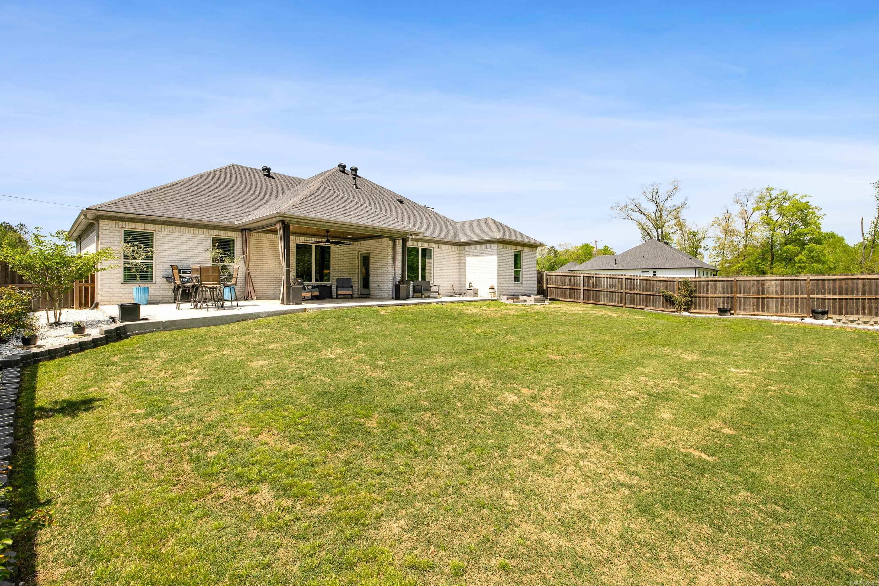 CREEKSIDE - Residential