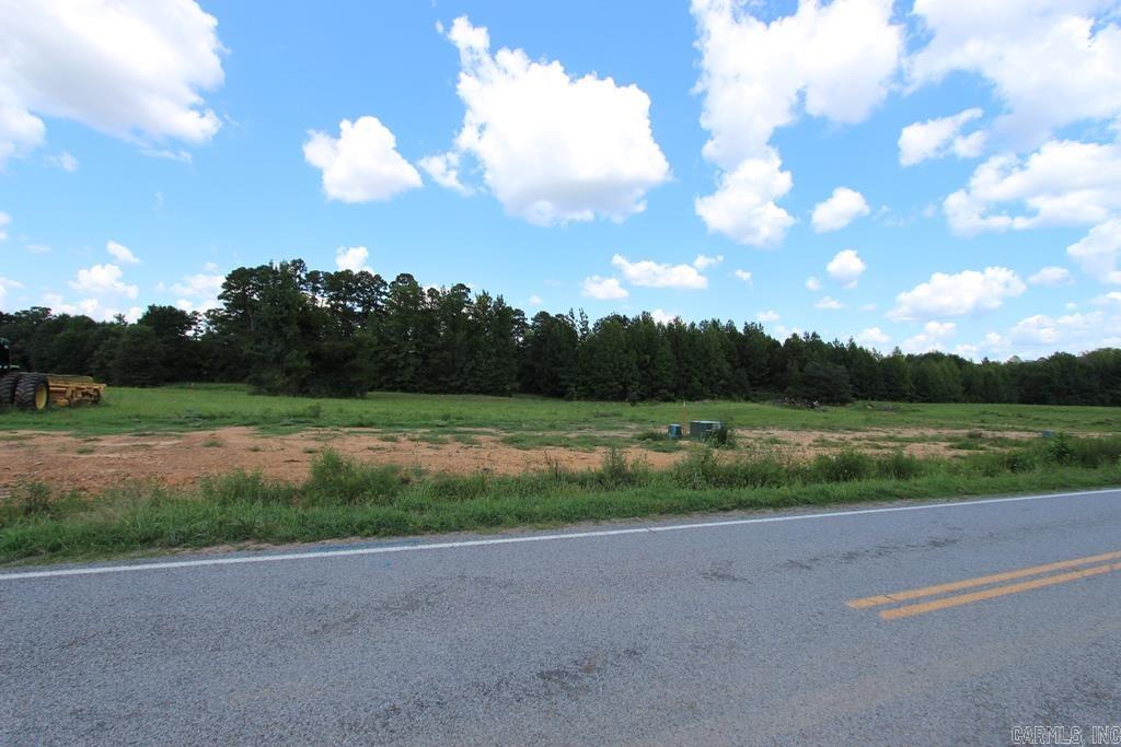 ROUND MOUNTAIN AT THE MEADOWS - Land