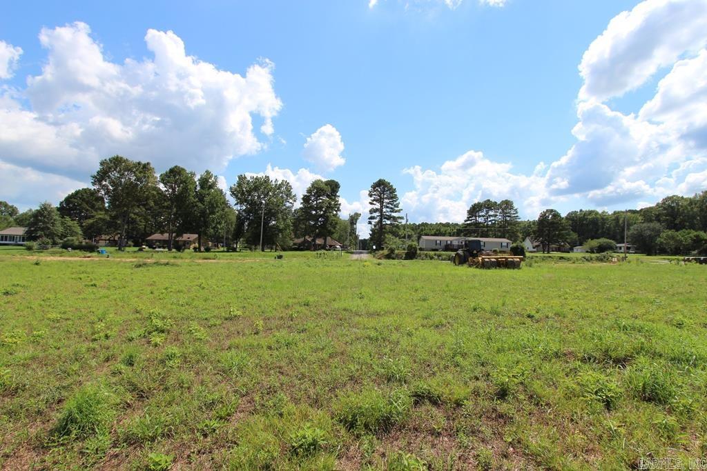 ROUND MOUNTAIN AT THE MEADOWS - Land