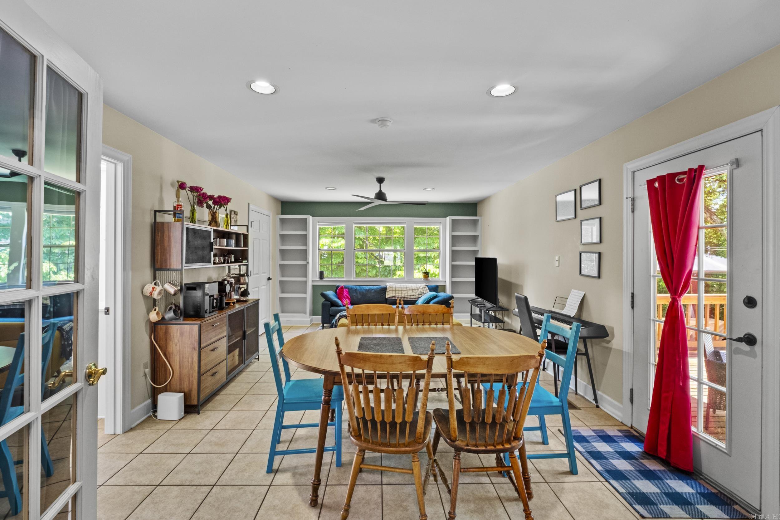 WALKER HEIGHTS ADD - Residential