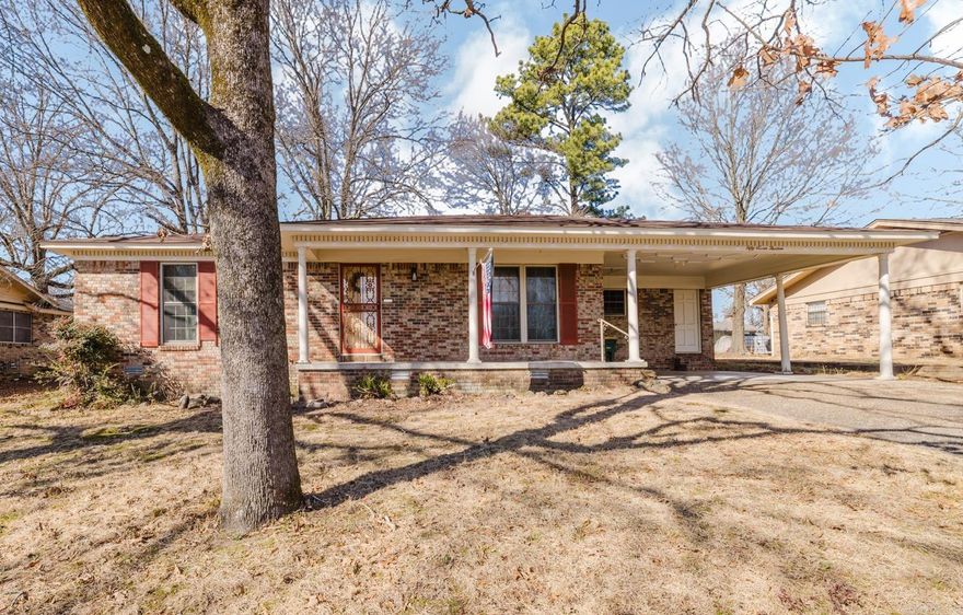 Quiet neighborhood, conveniently located close to everything.  This is a spacious home offering buyers the perfect opportunity to make this your own.  Family-ready home with bright spaces, needing new flooring, fresh paint, and a few easy updates to make it shine.  Priced to sell!!