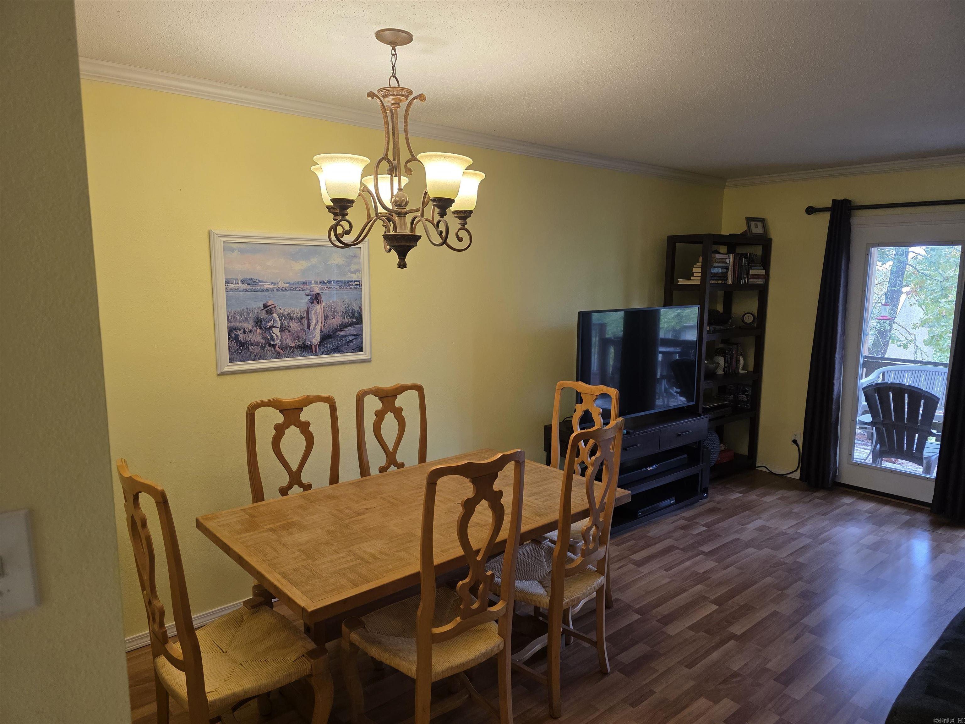 CHELSEA GLADE CONDO - Residential