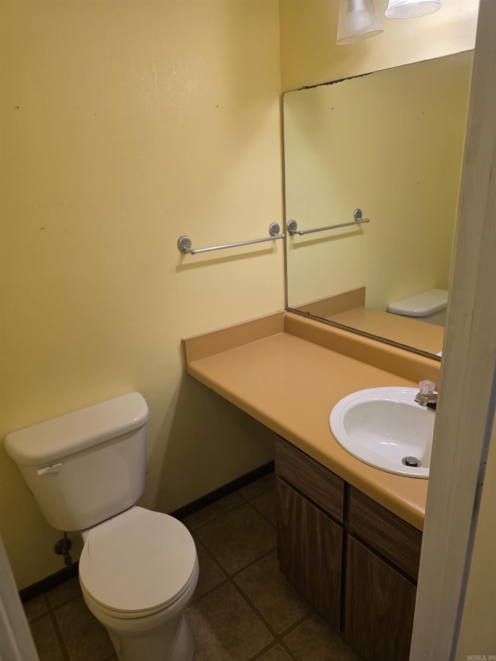 CHELSEA GLADE CONDO - Residential