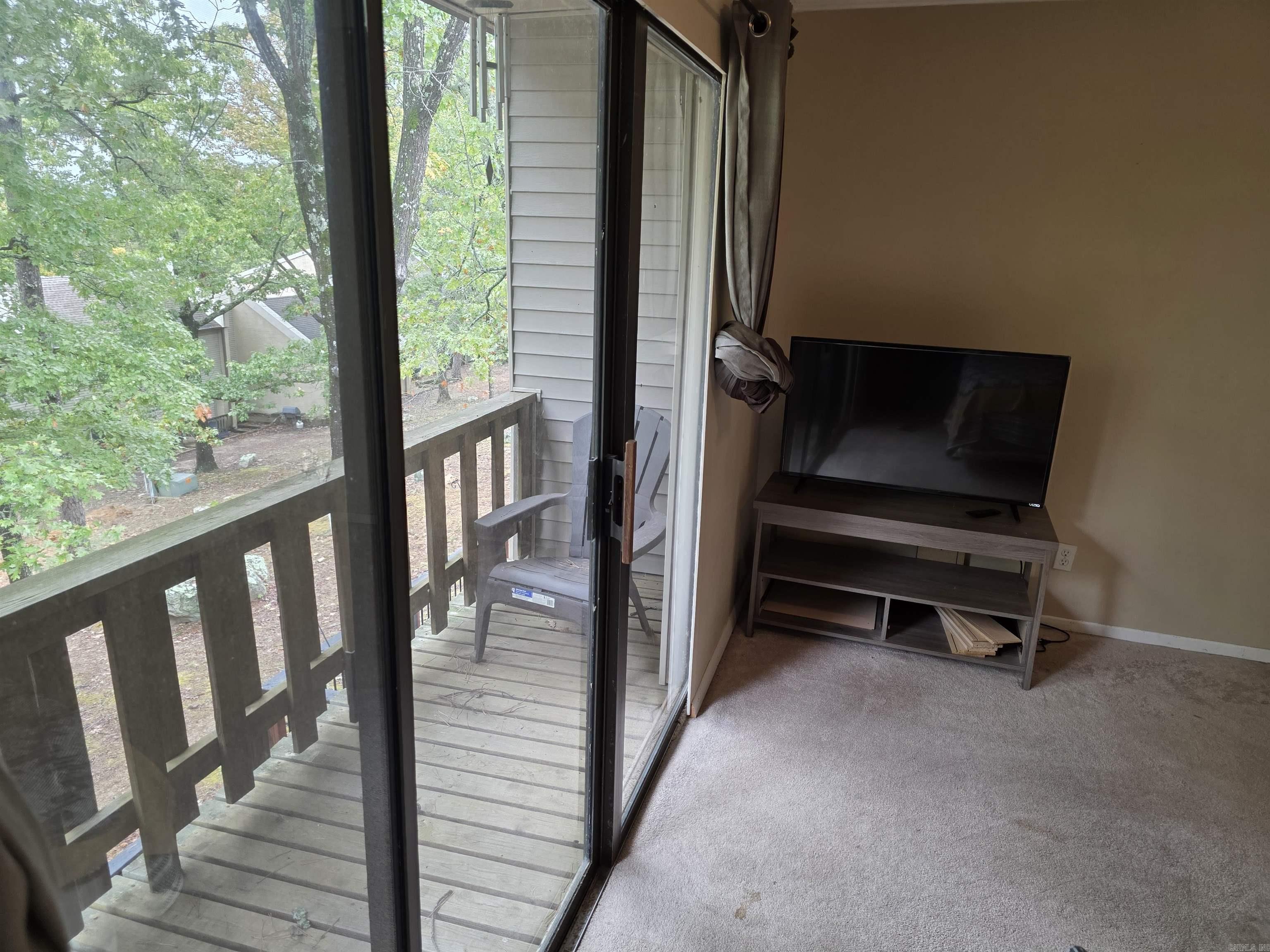 CHELSEA GLADE CONDO - Residential