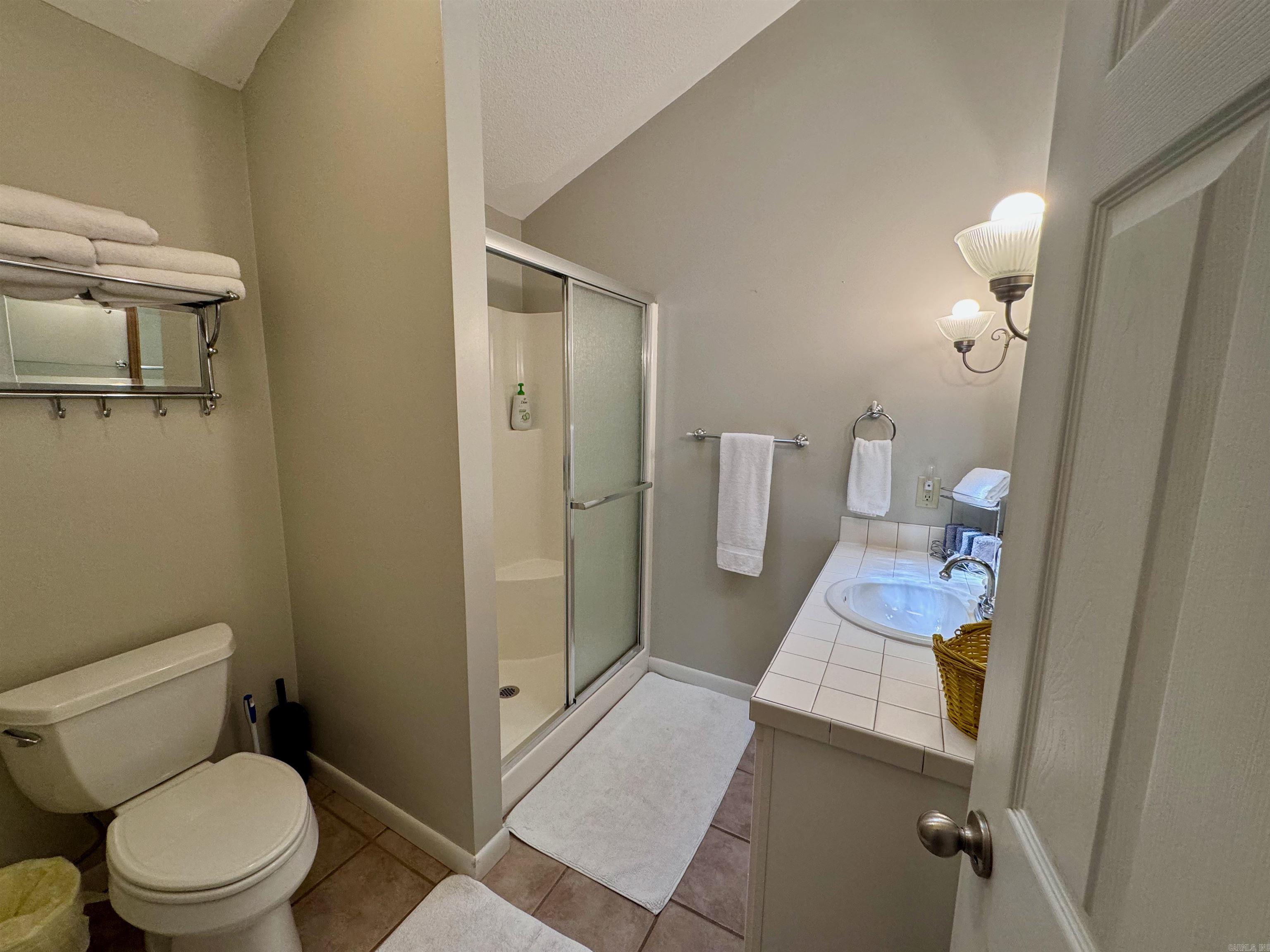 ARROWHEAD LAKE ESTATES - Residential