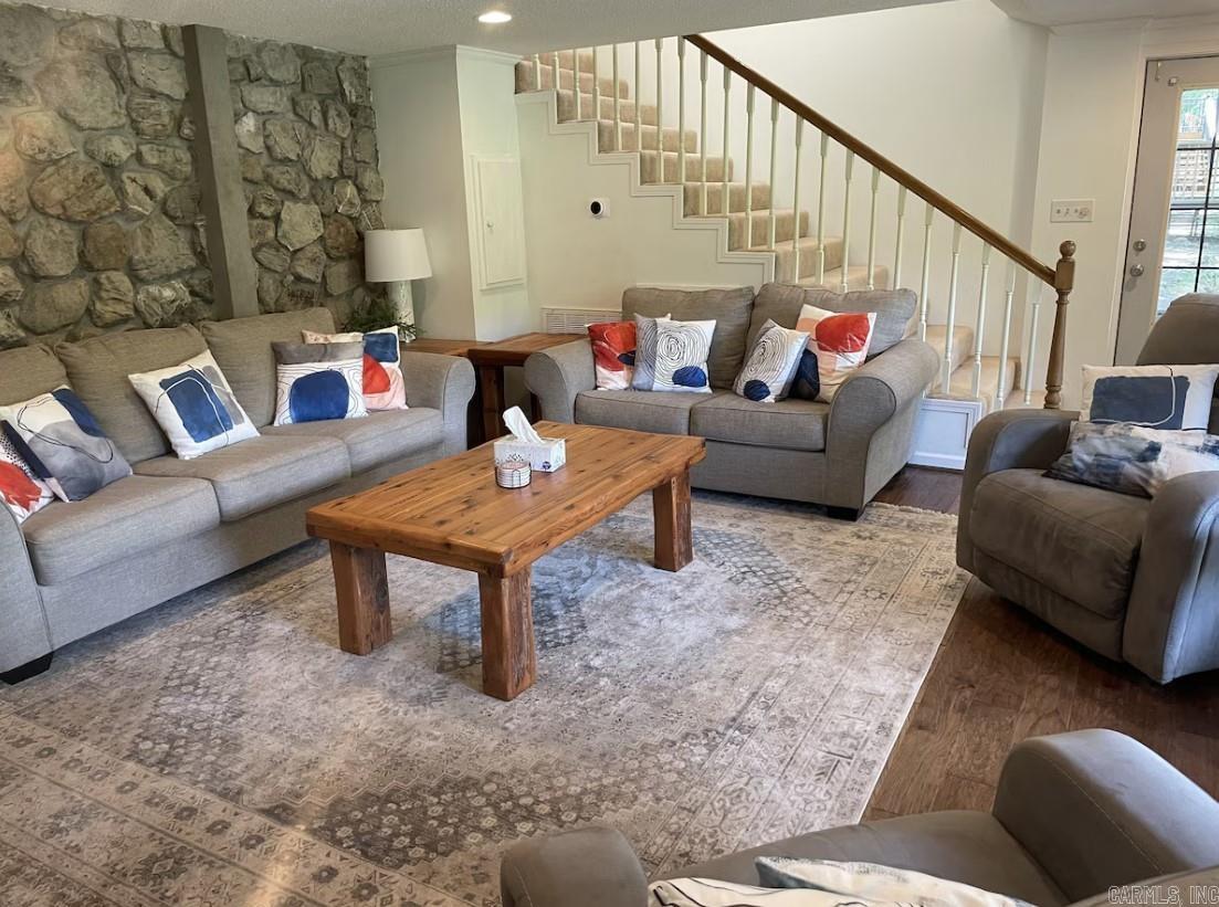 ARROWHEAD LAKE ESTATES - Residential