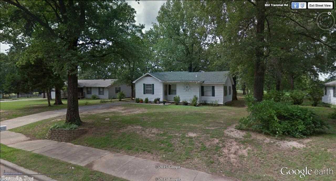 Very nice home with hardwood floors, tiled wet areas, remodeled bathroom, huge craft room! Close to shopping and loaded with charm. Detached 2 car garage. (sq ft approx suggest measuring) See agent remarks