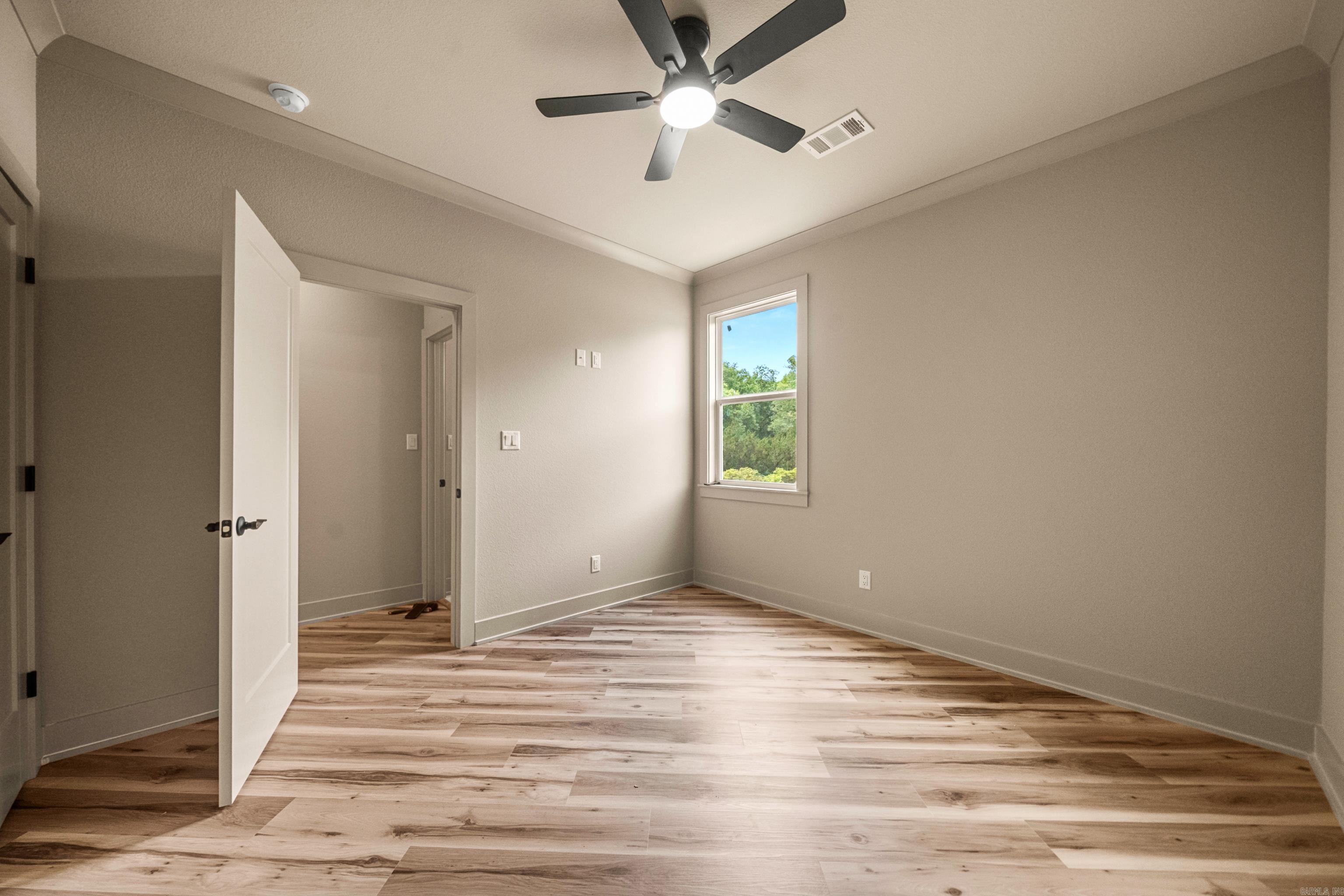 BERROWS, LAKE HAMILTON - Residential